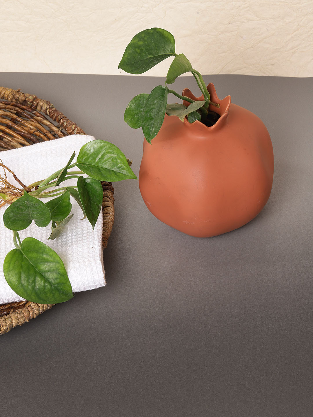 

Chumbak Red Solid Pomegranate-Shaped Stoneware Vase