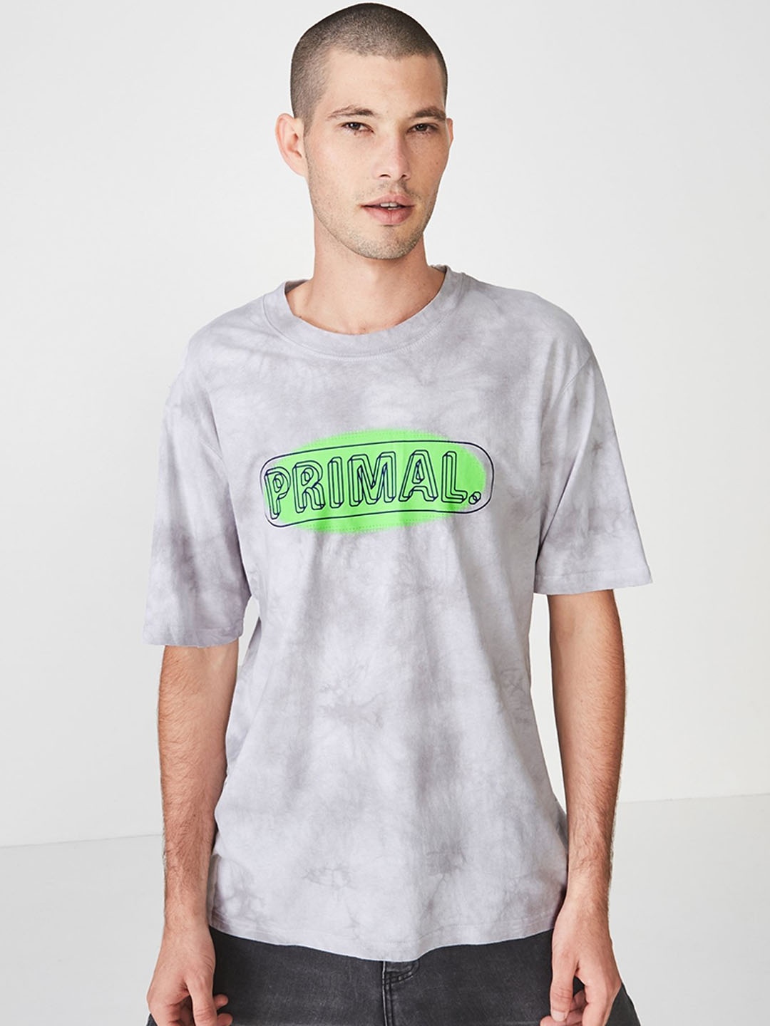 

COTTON ON Men Grey & Fluorescent Green Dyed Round Neck T-shirt