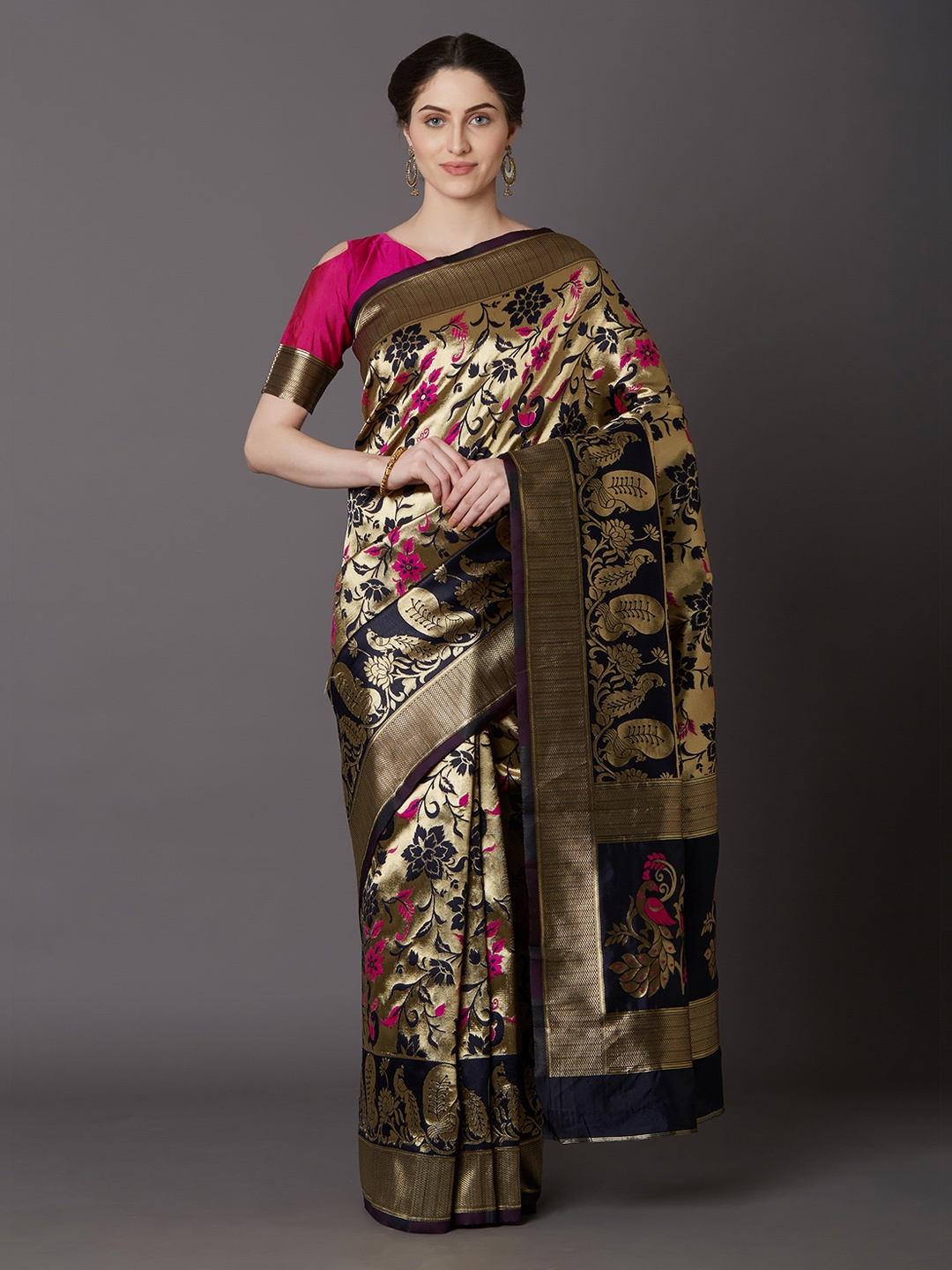 

Mitera Gold-Coloured & Black Silk Blend Woven Design Kanjeevaram Saree