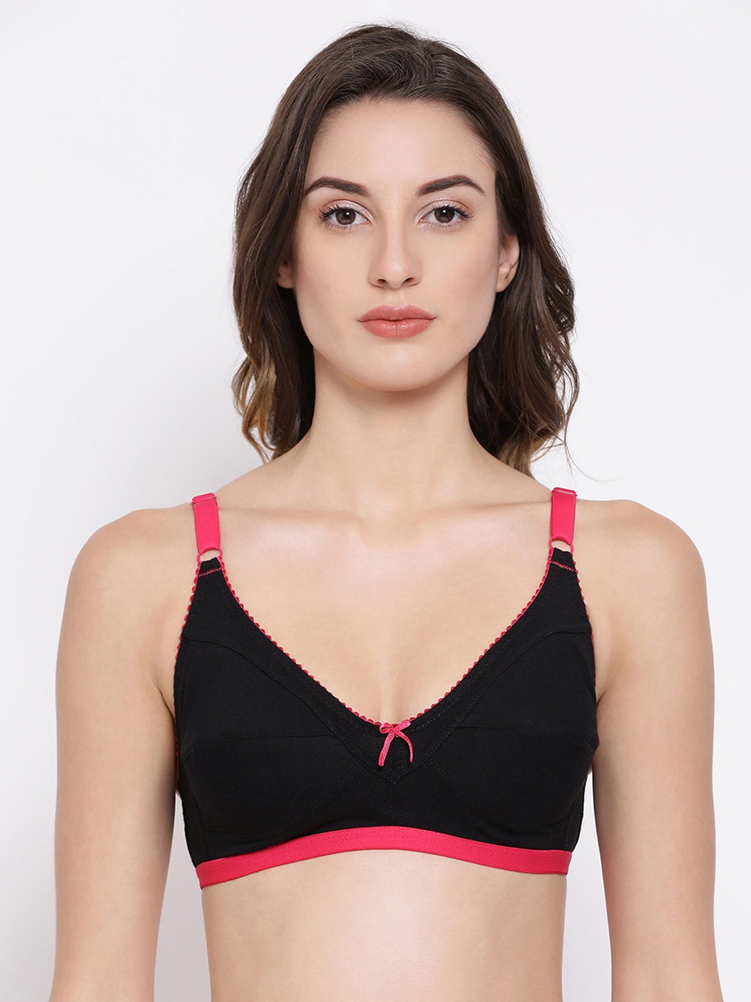 

Clovia Black Solid Non-Wired Non Padded Everyday Bra BR0185F13