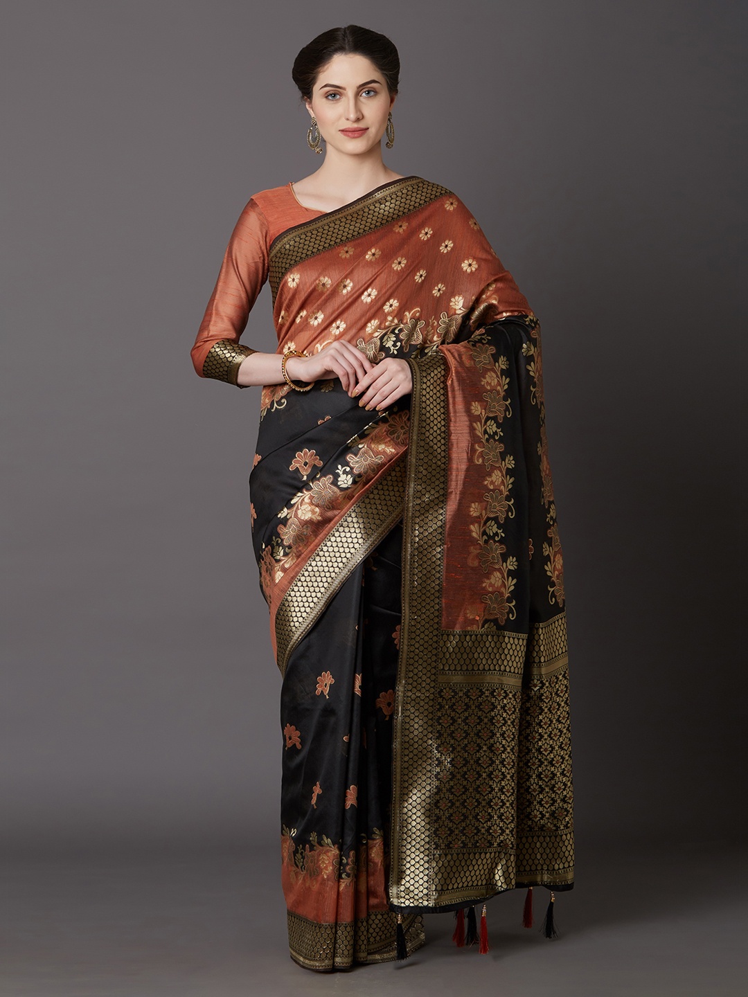 

Mitera Black & Brown Silk Blend Woven Design Kanjeevaram Saree