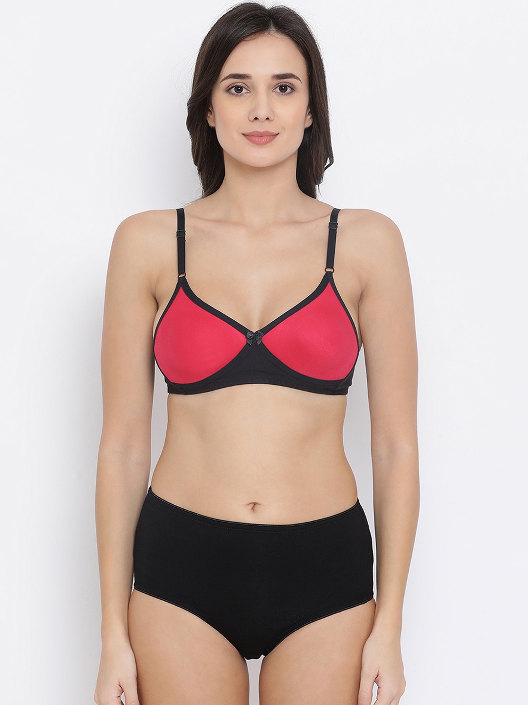 

Clovia Women Black & Red Coloublocked Lingerie Set COMBBP35432B