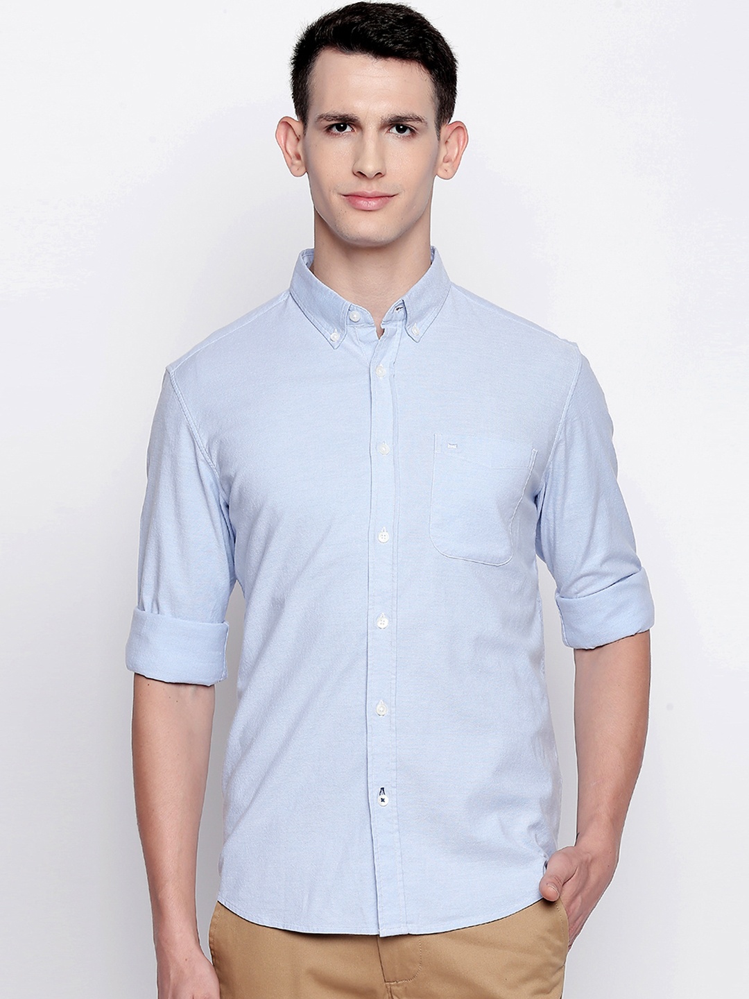 

Basics Men Blue Solid Slim Fit Casual Shirt