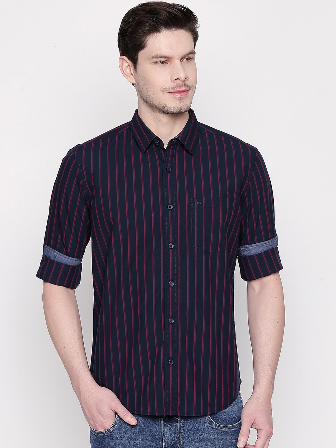 

Basics Men Navy Blue & Pink Slim Fit Striped Casual Shirt