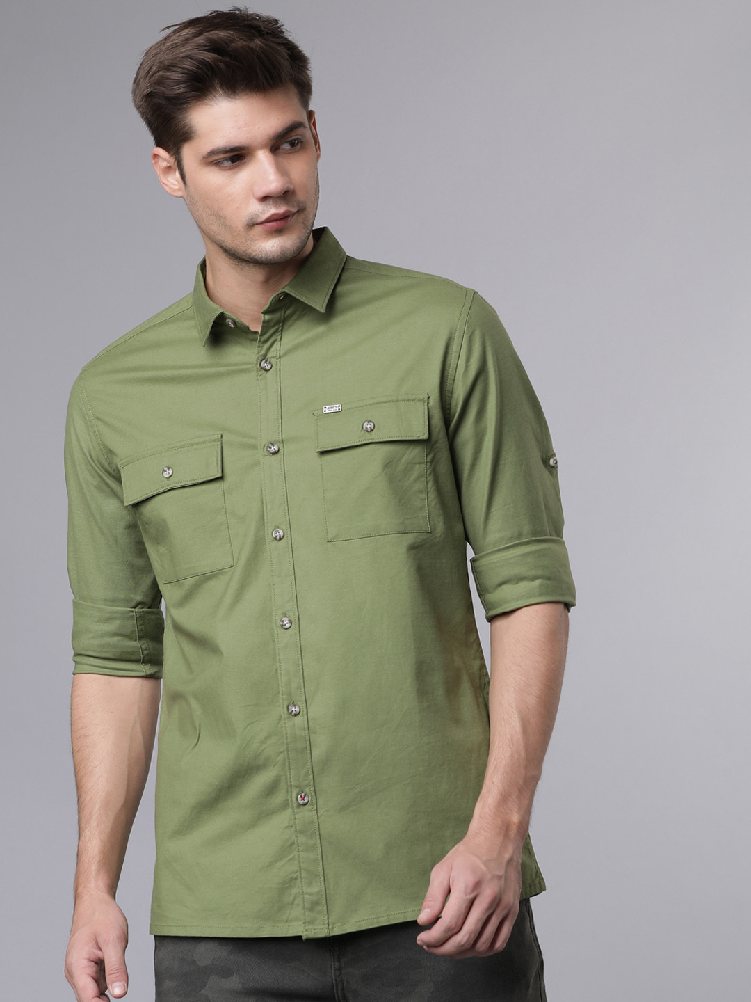 

LOCOMOTIVE Men Olive Green Slim Fit Solid Casual Shirt