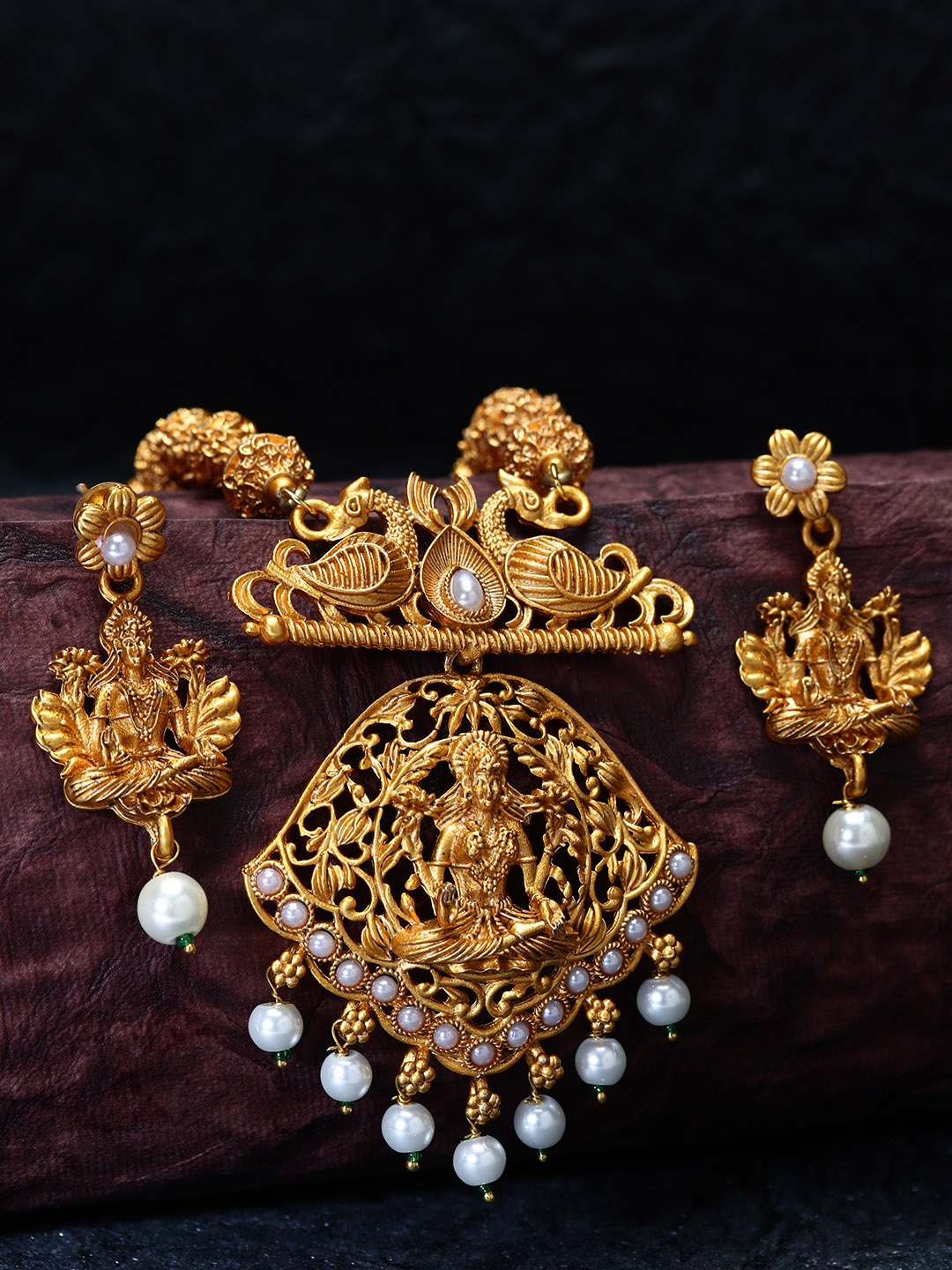 

ANIKAS CREATION Gold-Plated & White Maa Laxmi Temple Jewellery Set