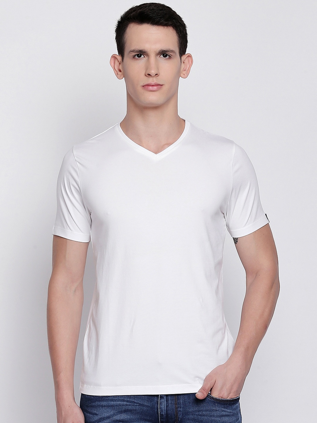 

Basics Men White Solid V-Neck T-shirt