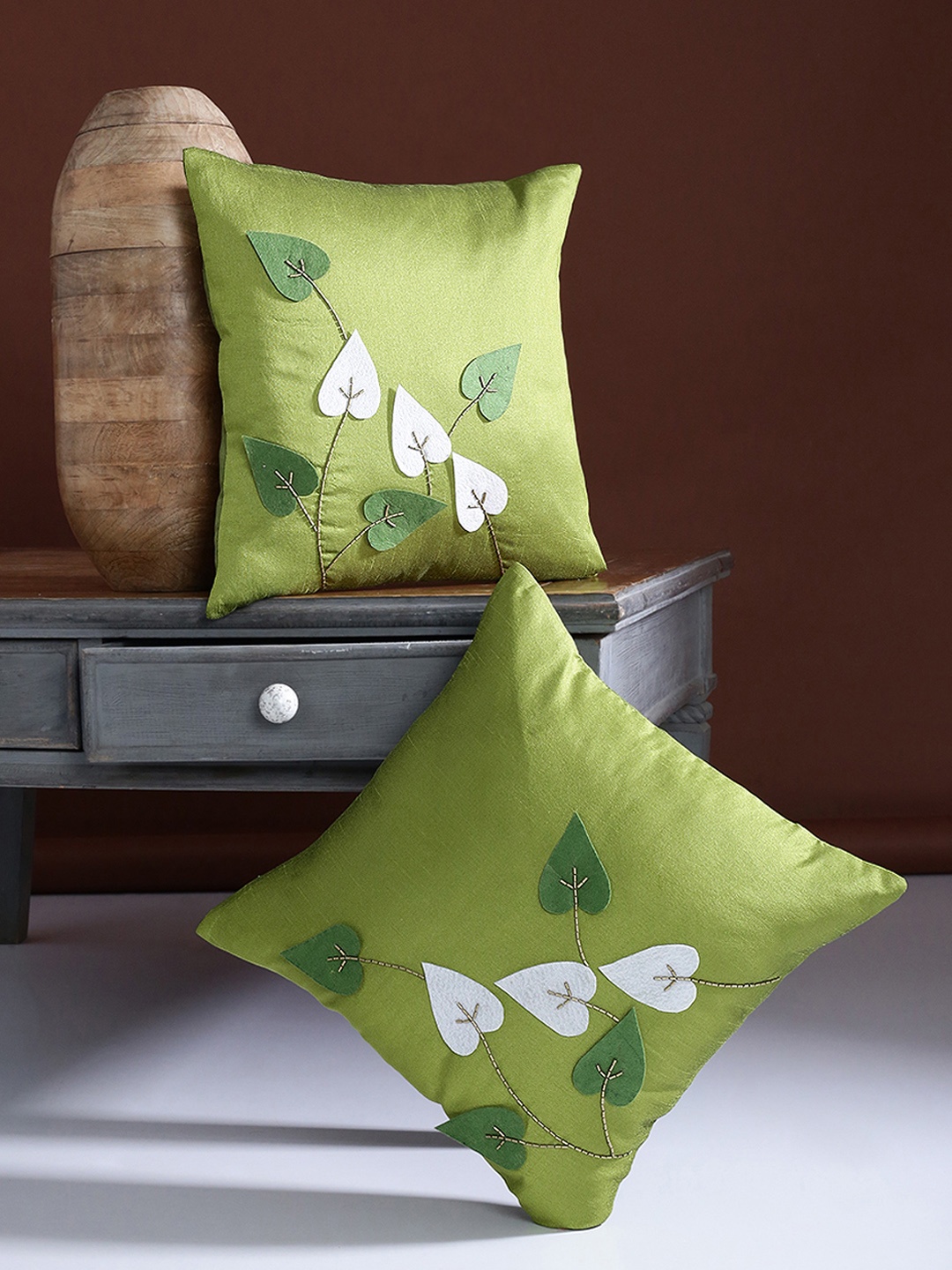 

Alina decor Green Set of 2 Leaf Applique Square Cushion Covers