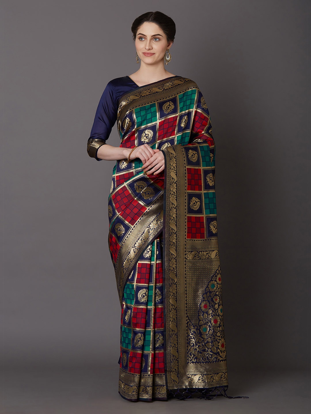 

Mitera Navy Blue & Red Silk Blend Printed Kanjeevaram Saree