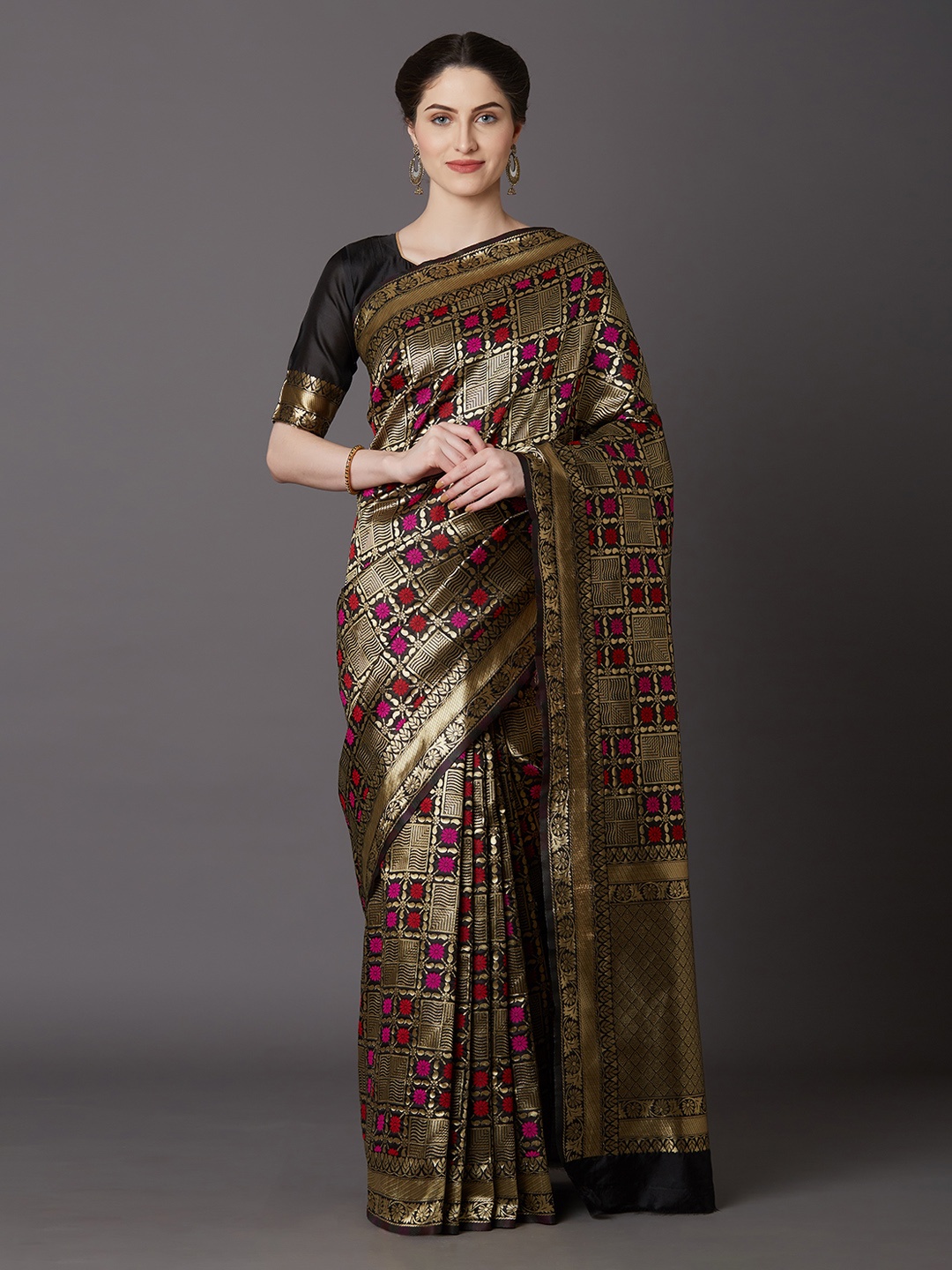 

Mitera Gold-Toned & Black Silk Blend Woven Design Kanjeevaram Saree