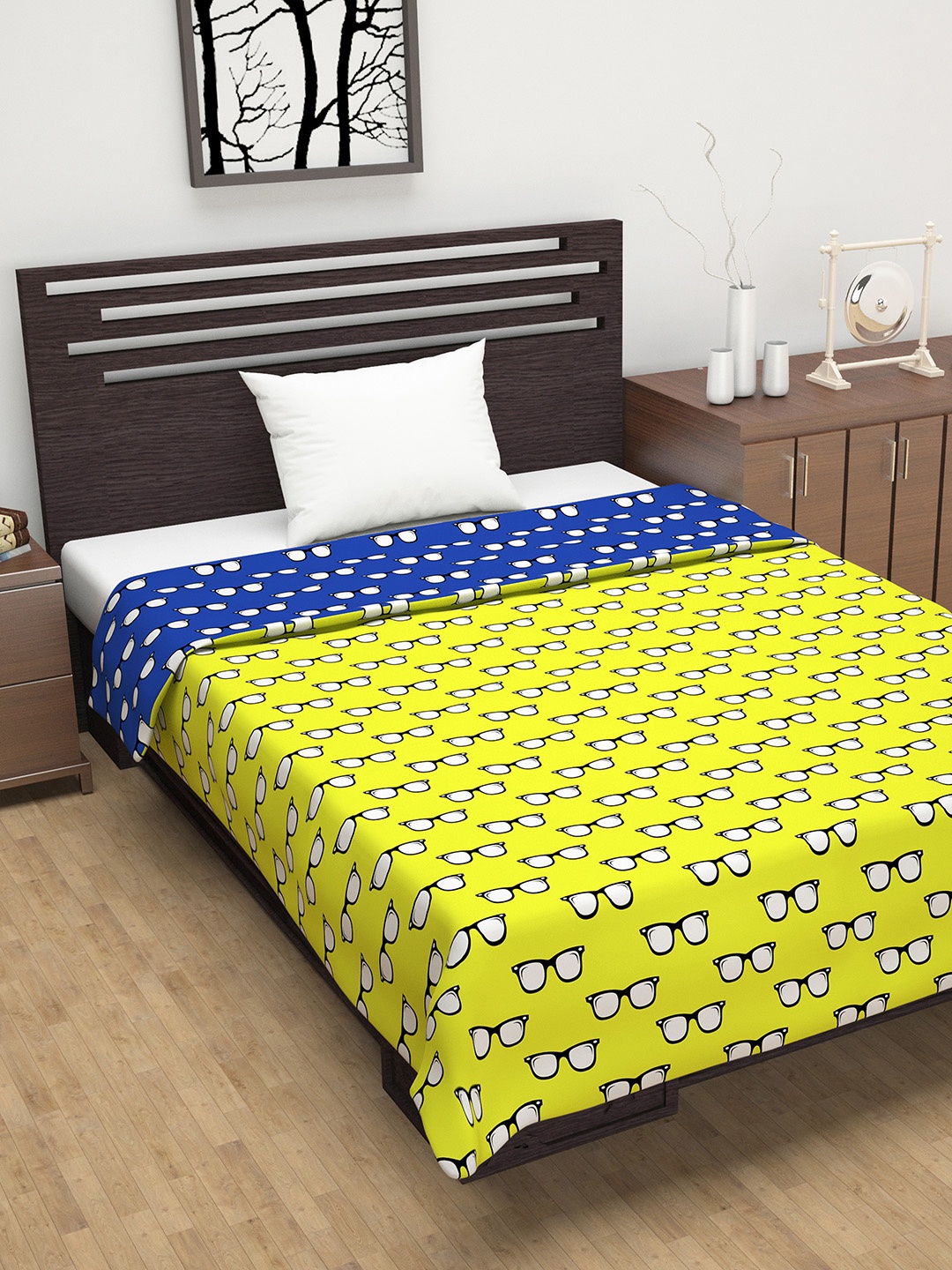 

Divine Casa Yellow & Blue Abstract AC Room 110 GSM Single Bed Dohar