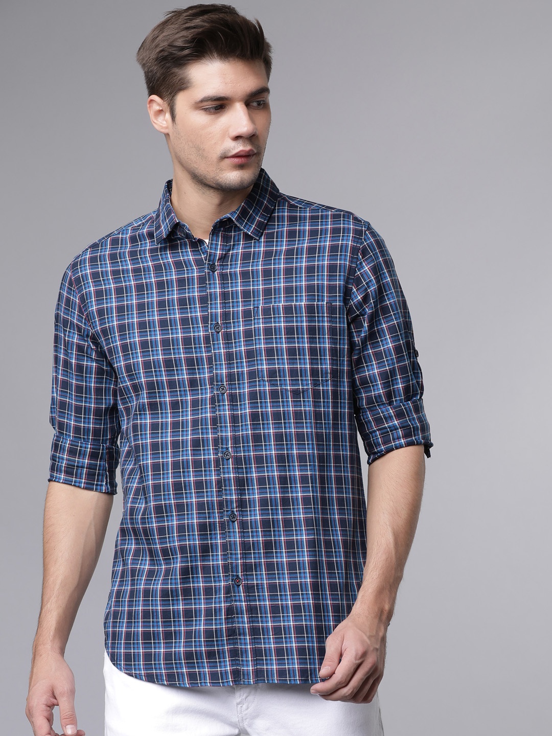 

LOCOMOTIVE Men Navy Blue & White Slim Fit Checked Casual Shirt