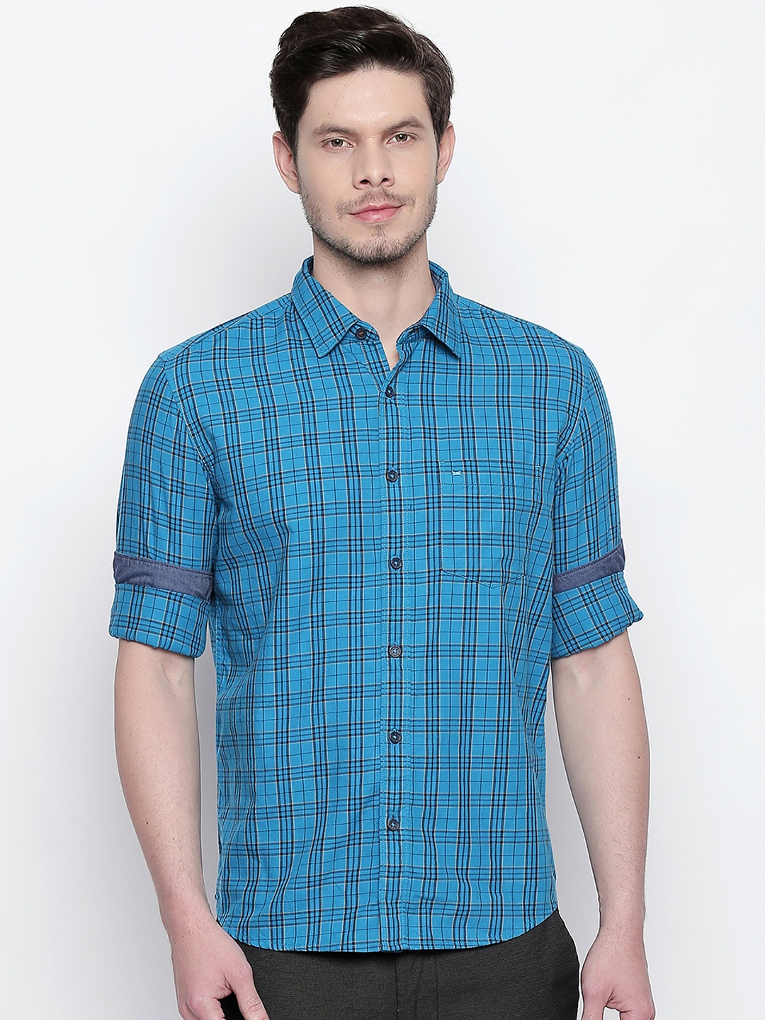 

Basics Men Turquoise Blue & Black Slim Fit Checked Casual Shirt