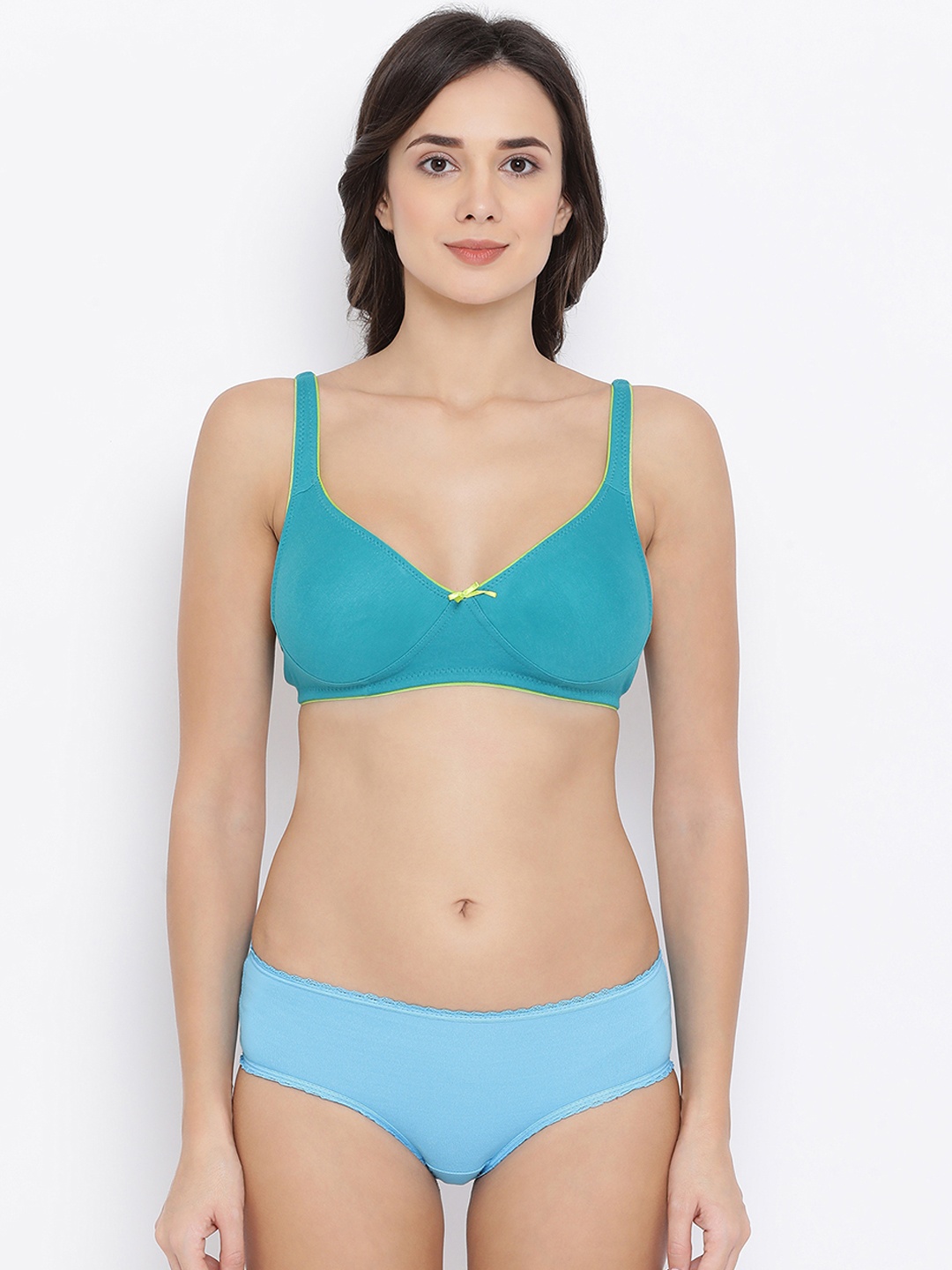

Clovia Women Turquoise Blue Solid Lingerie Set COMBBP47732B