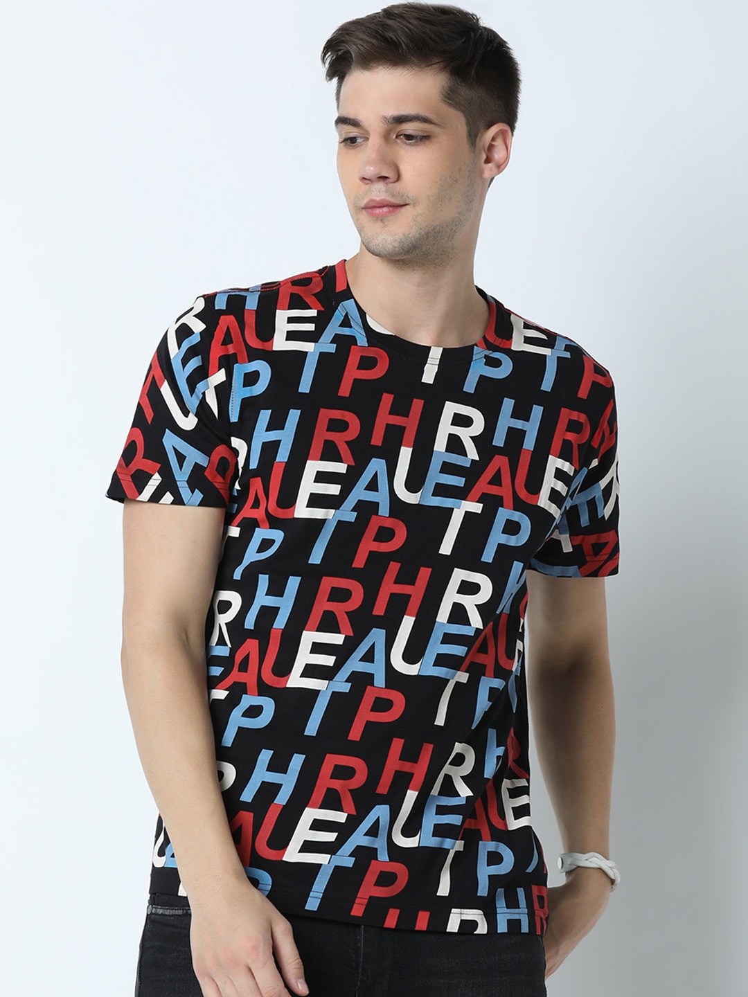 

Huetrap Men Black Printed Round Neck T-shirt