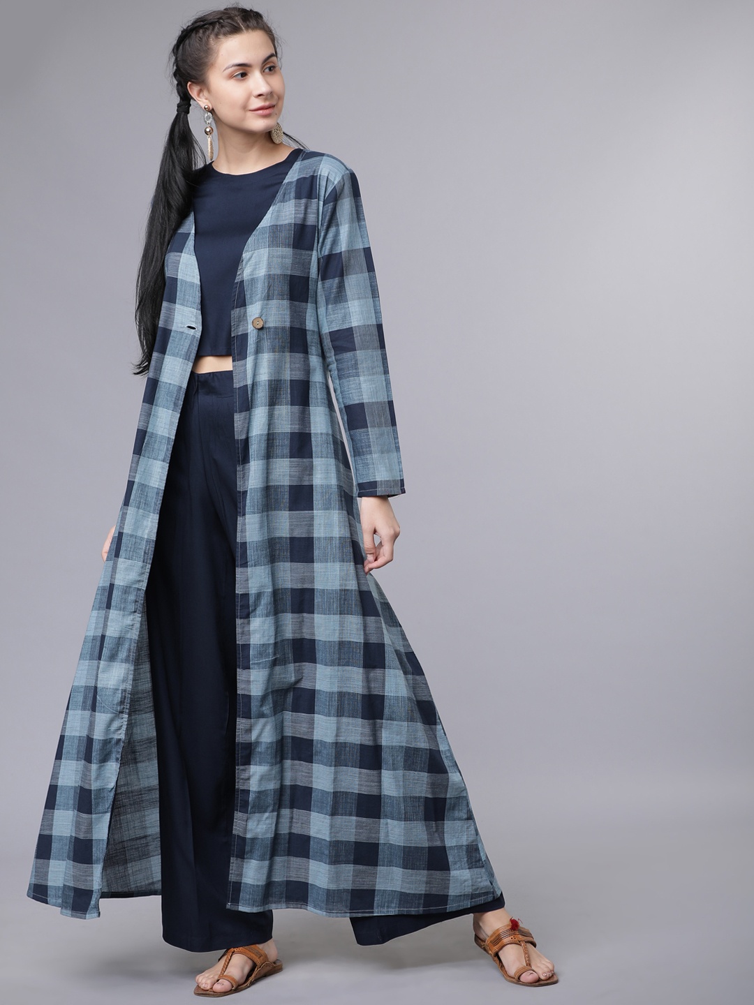 

Vishudh Women Navy Blue Printed Top with Palazzos