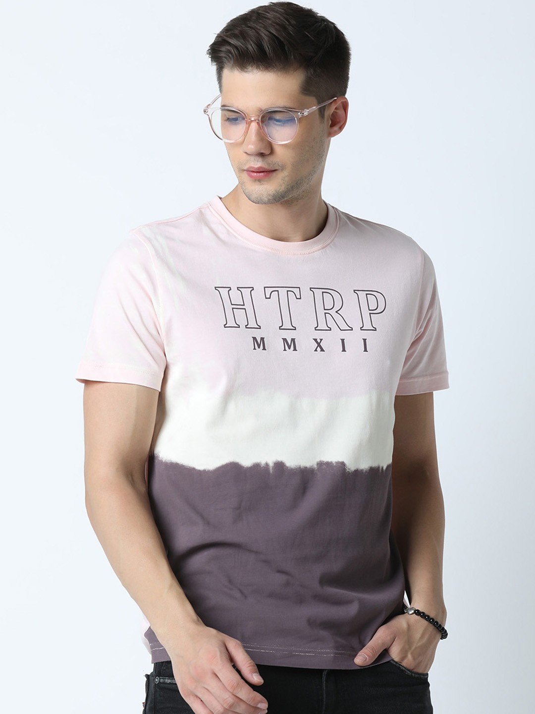 

Huetrap Men Pink & Mauve Colourblocked Round Neck T-shirt