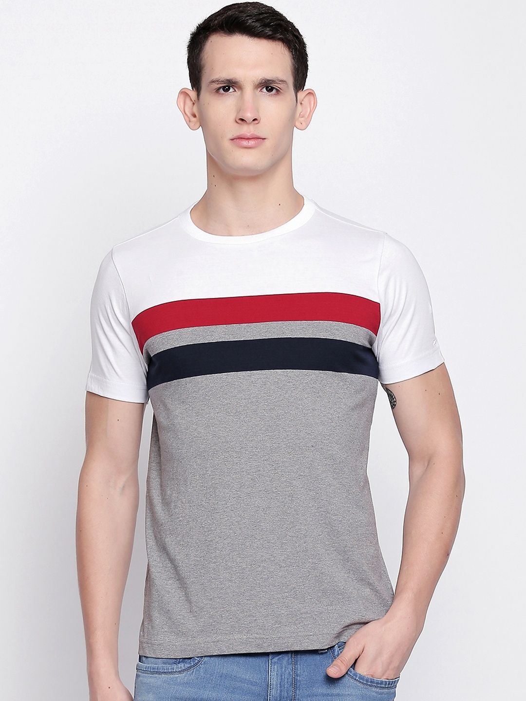 

Basics Men Grey Striped Round Neck T-shirt