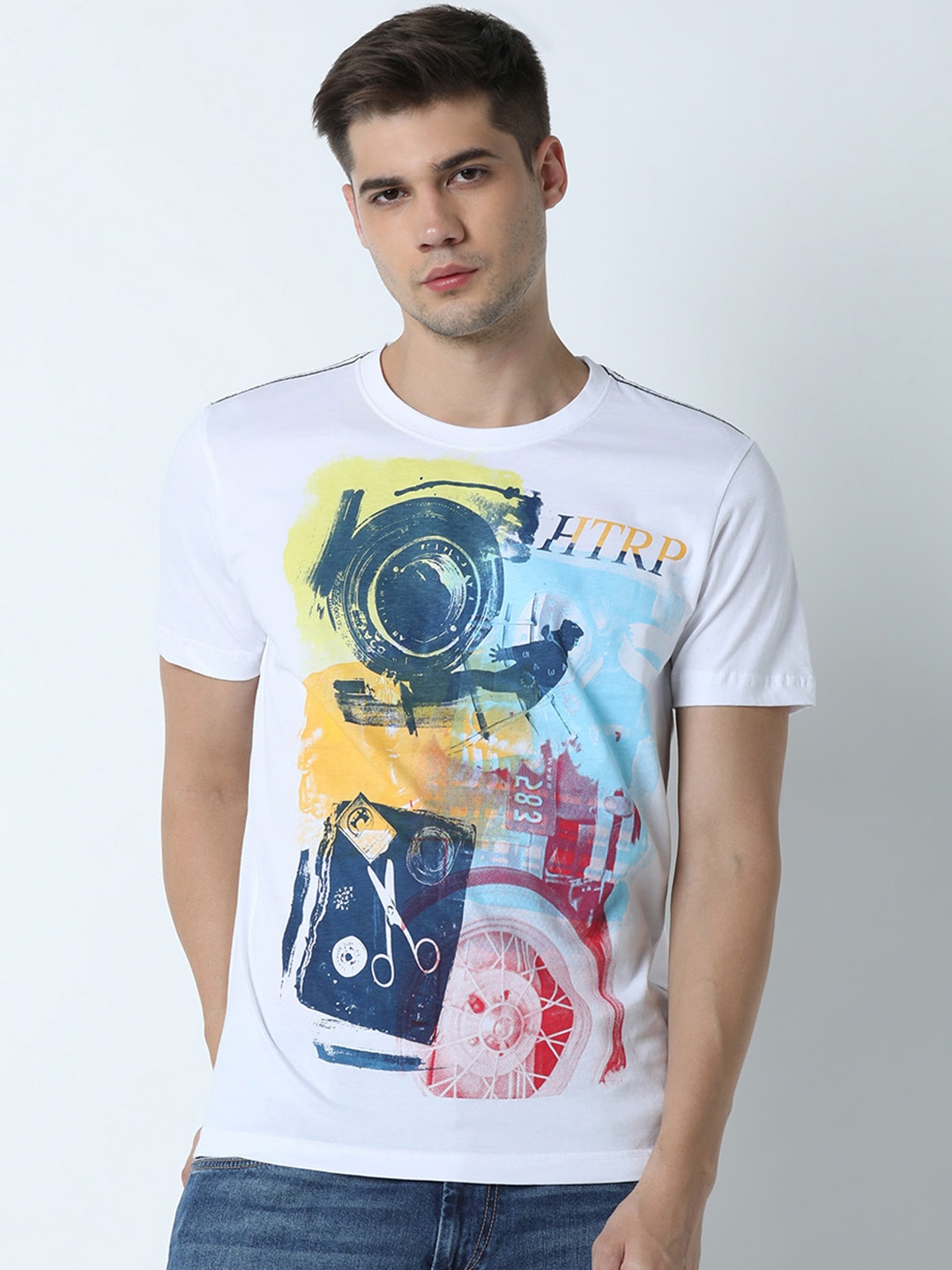 

Huetrap Men White Printed Round Neck T-shirt