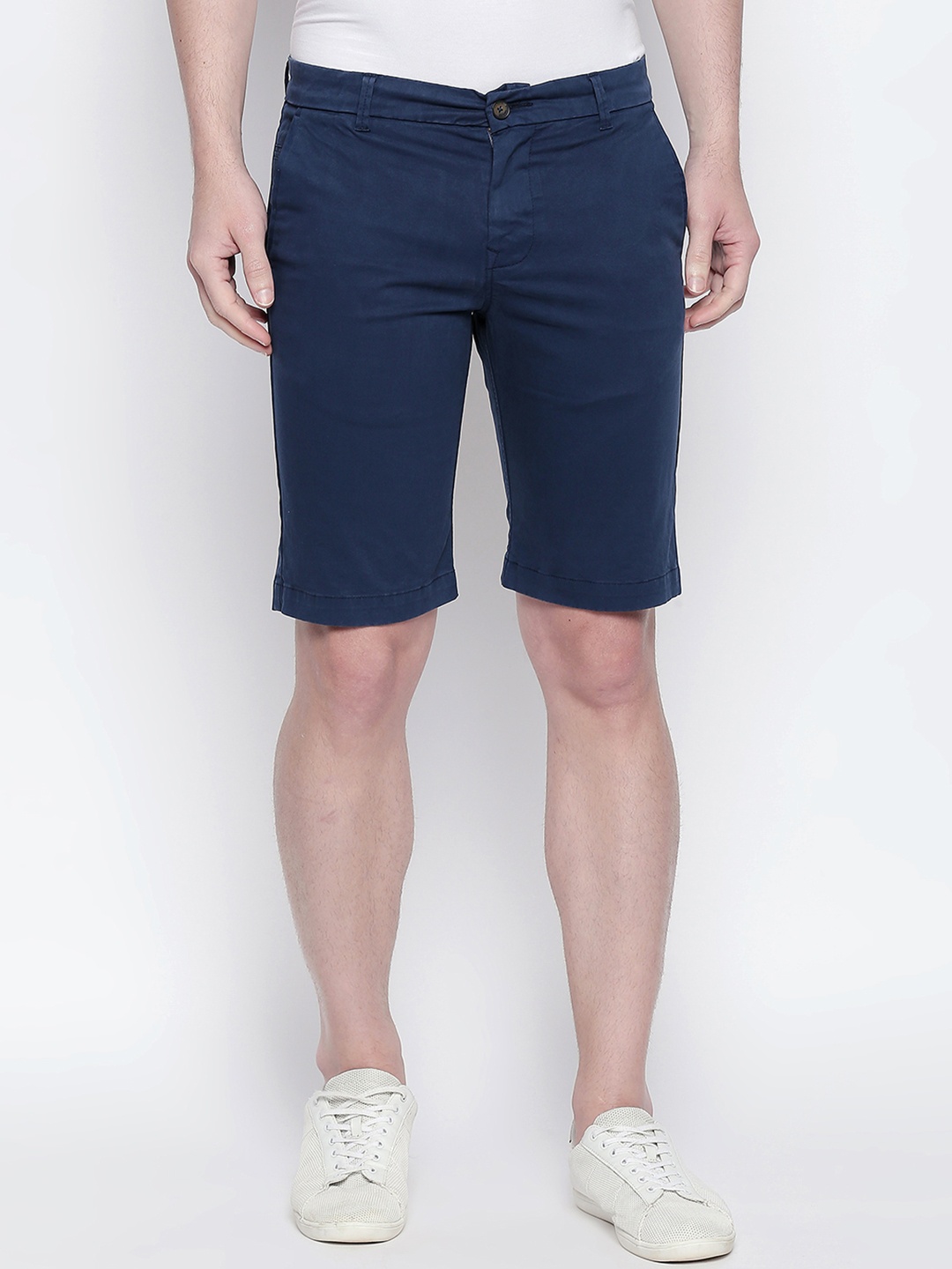 

Basics Men Navy Blue Solid Regular Fit Regular Shorts