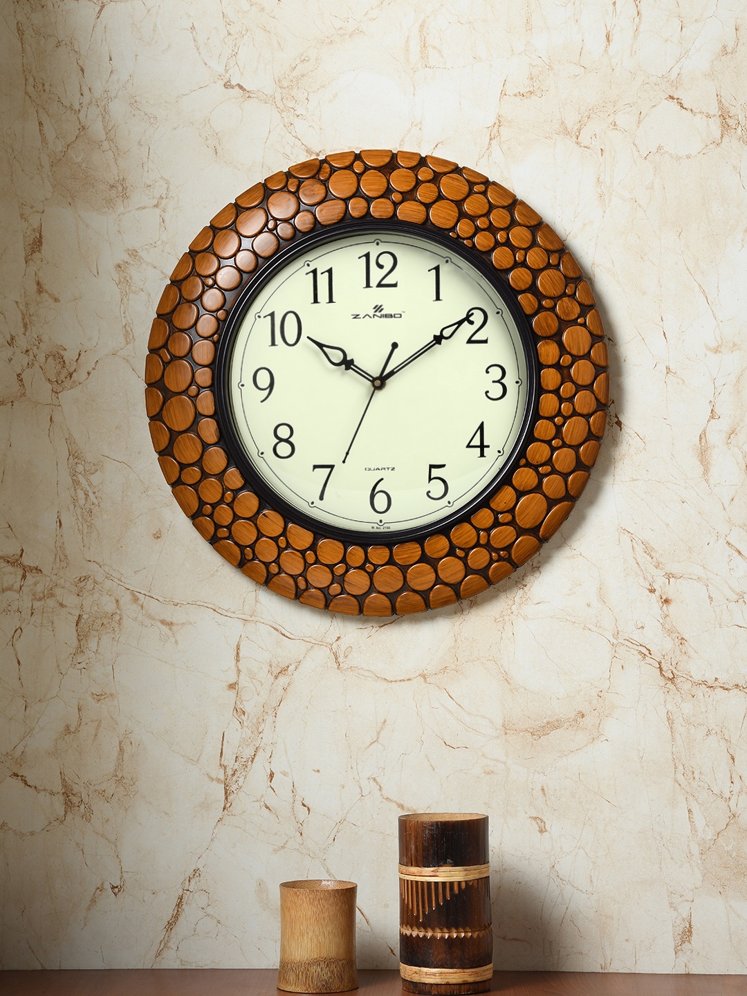 

ZANIBO Off-White Round Solid 38 cm Analogue Wall Clock