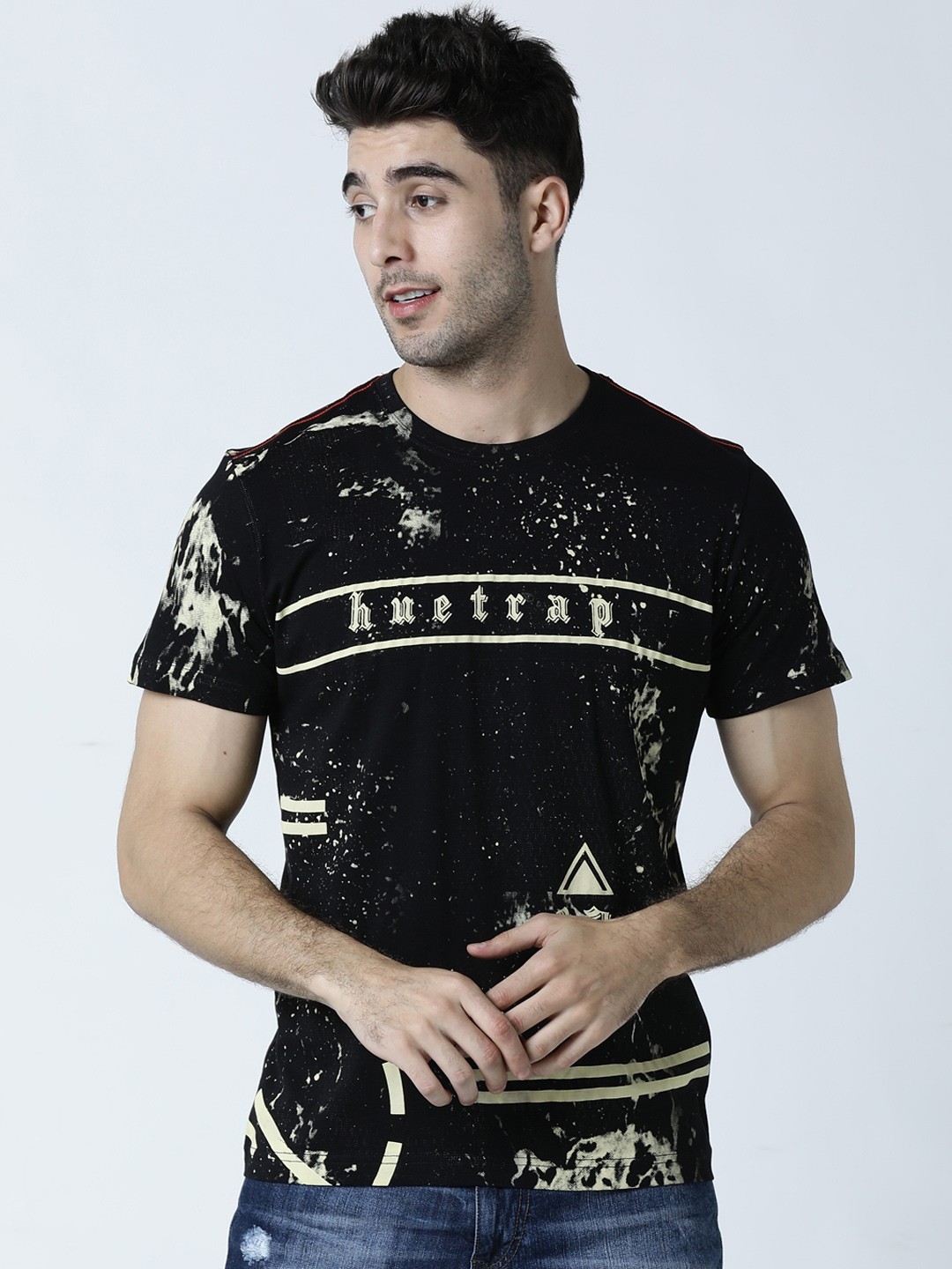 

Huetrap Men Black Printed Round Neck T-shirt