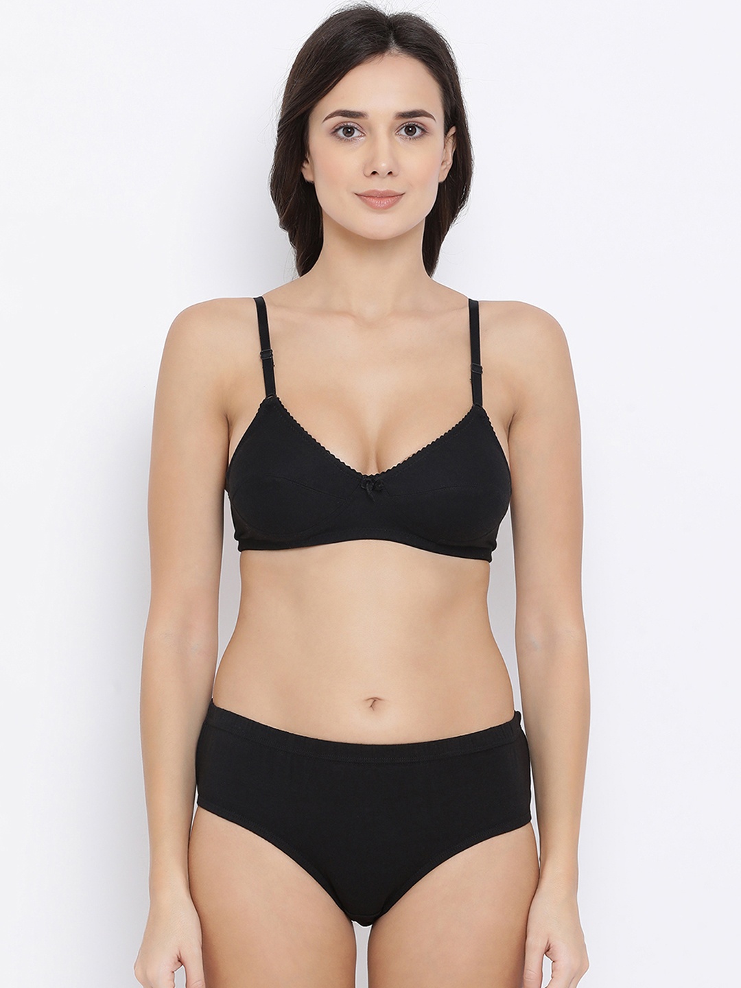 

Clovia Women Black Solid Lingerie Set COMBBP32132B