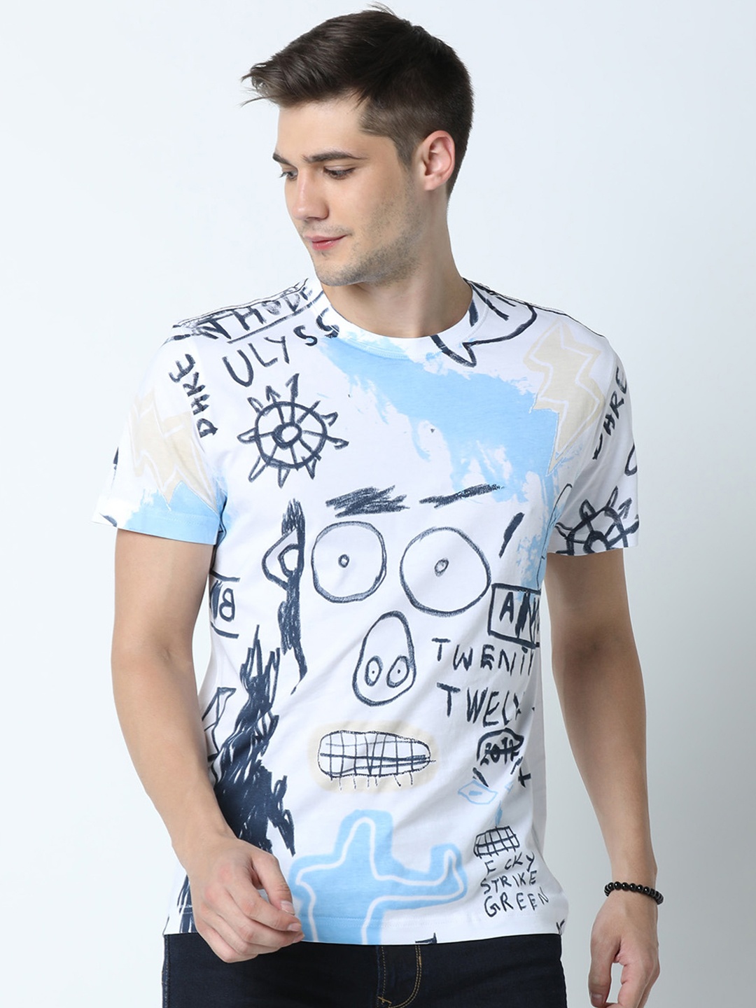 Huetrap Men White & Blue Printed Round Neck T-shirt