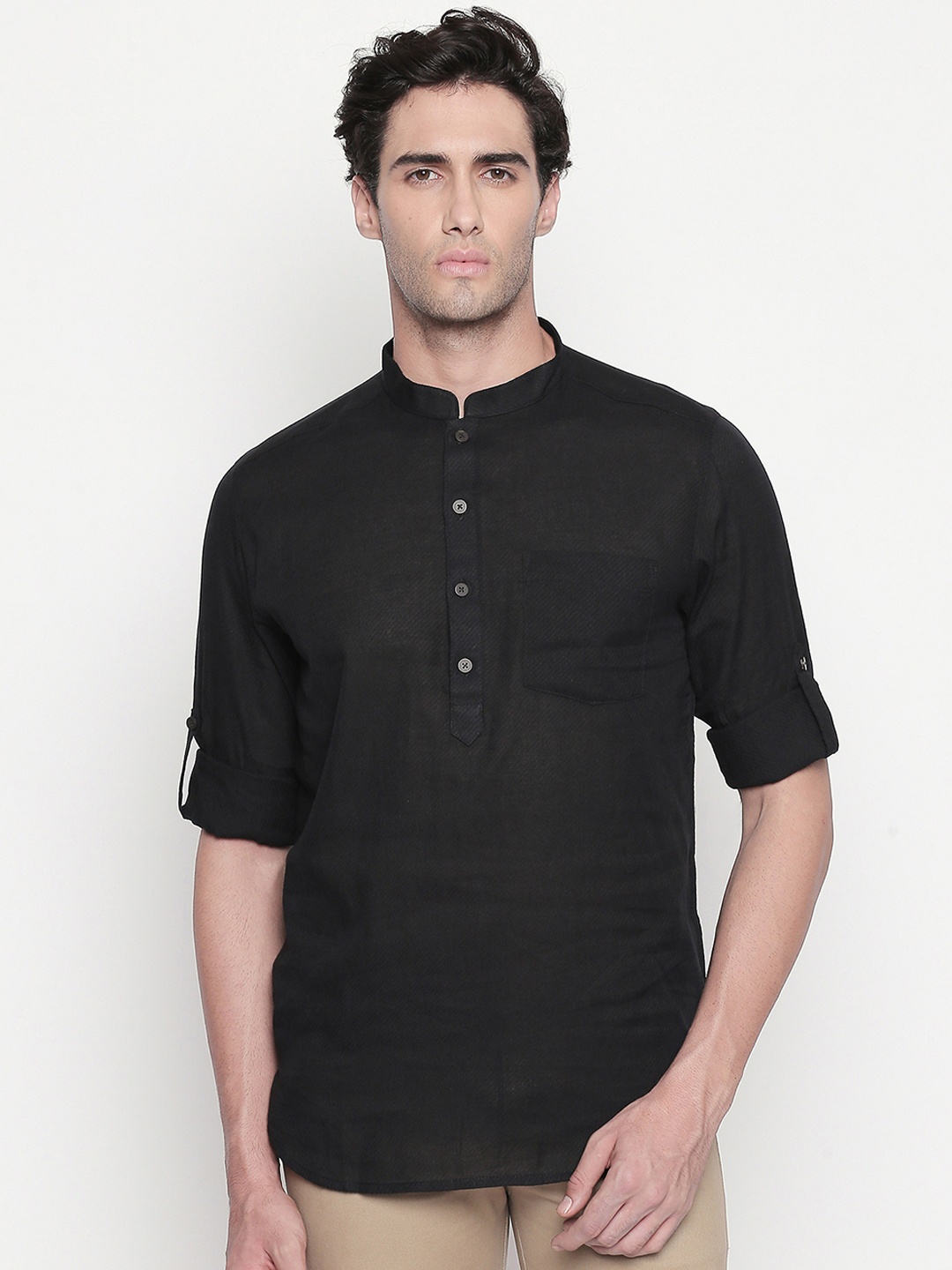 

indus route by Pantaloons Men Black Solid Straight Kurta