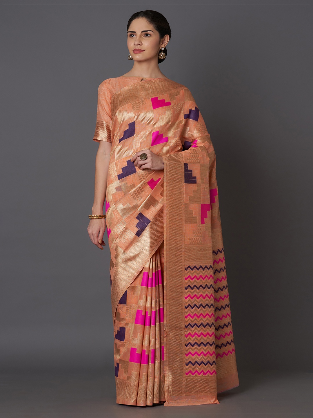 

Mitera Peach-Coloured Silk Blend Woven Design Kanjeevaram Saree