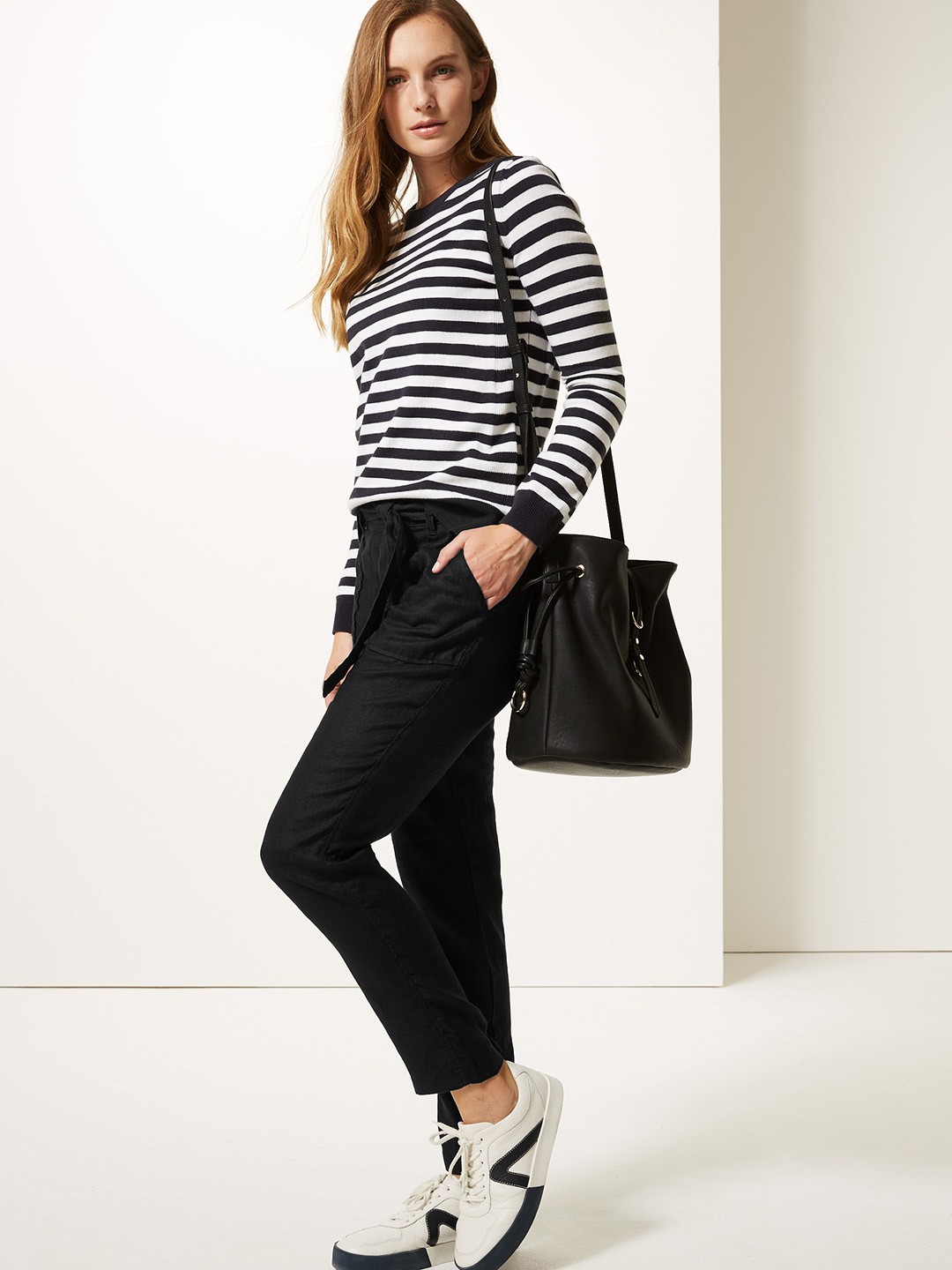 

Marks & Spencer Women Black Regular Fit Solid Linen Regular Trousers