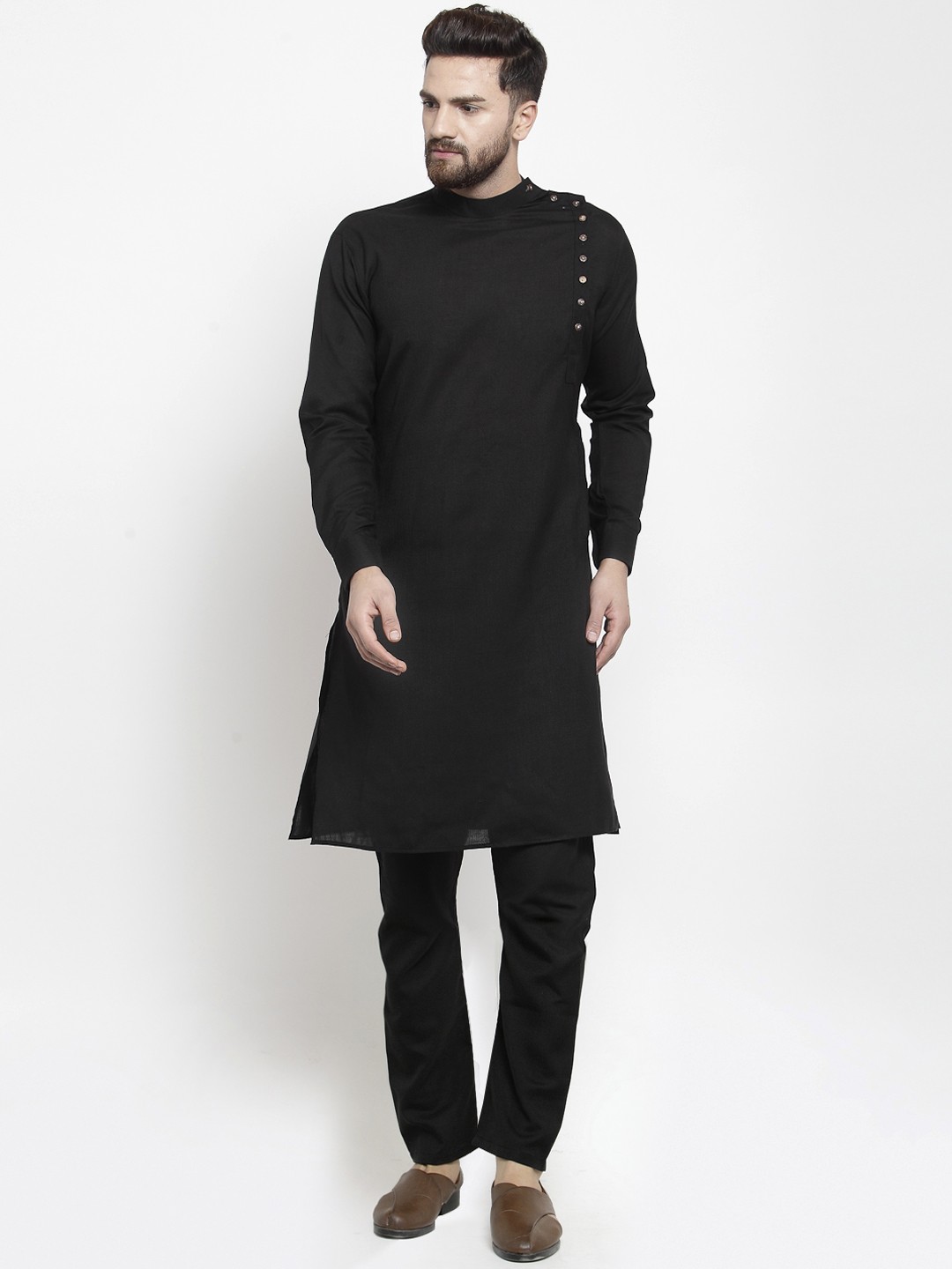 

TREEMODA Men Black Solid Kurta with Pyjamas