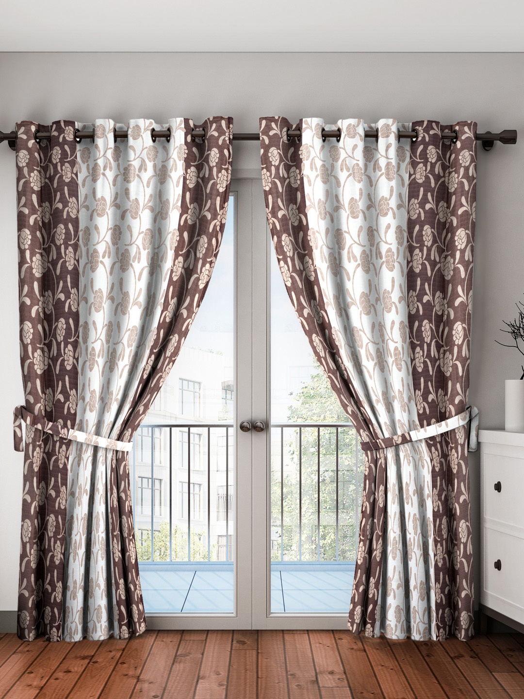 

Cortina Brown & White Set of 2 Long Door Curtains