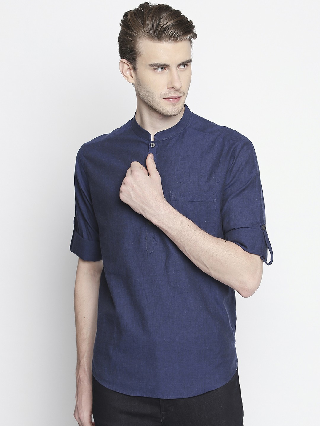 

indus route by Pantaloons Men Blue Solid Straight Kurta