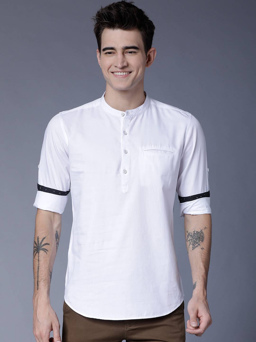 

LOCOMOTIVE Men White Slim Fit Solid Casual Shirt