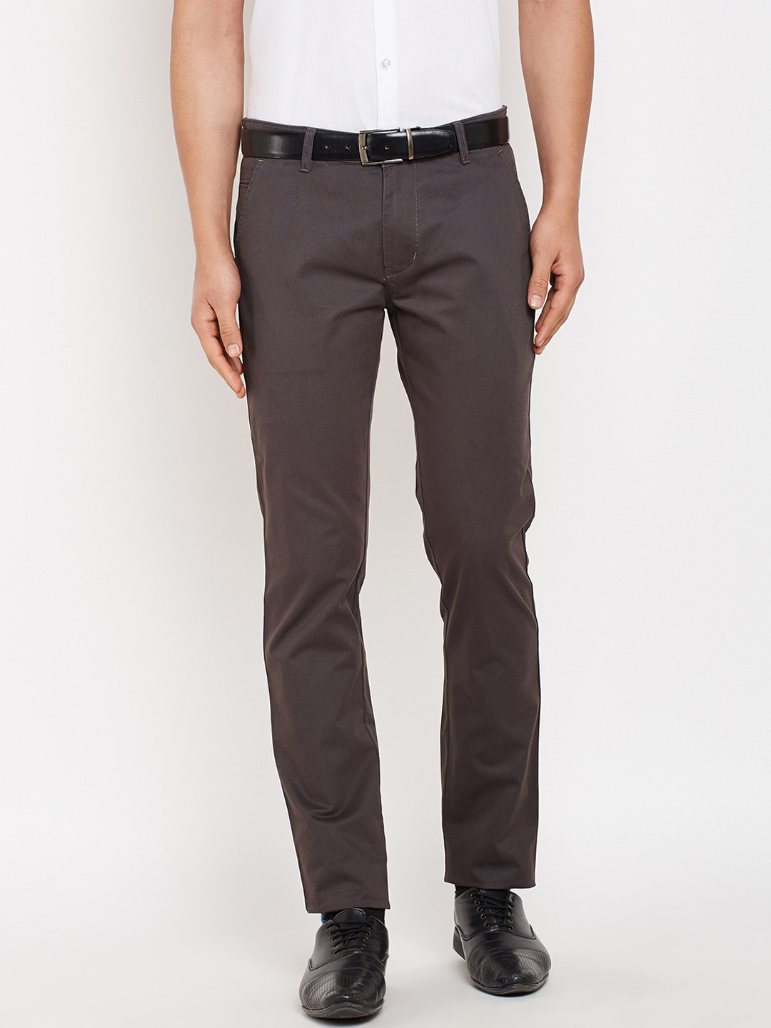

Hancock Men Taupe Slim Fit Solid Regular Trousers