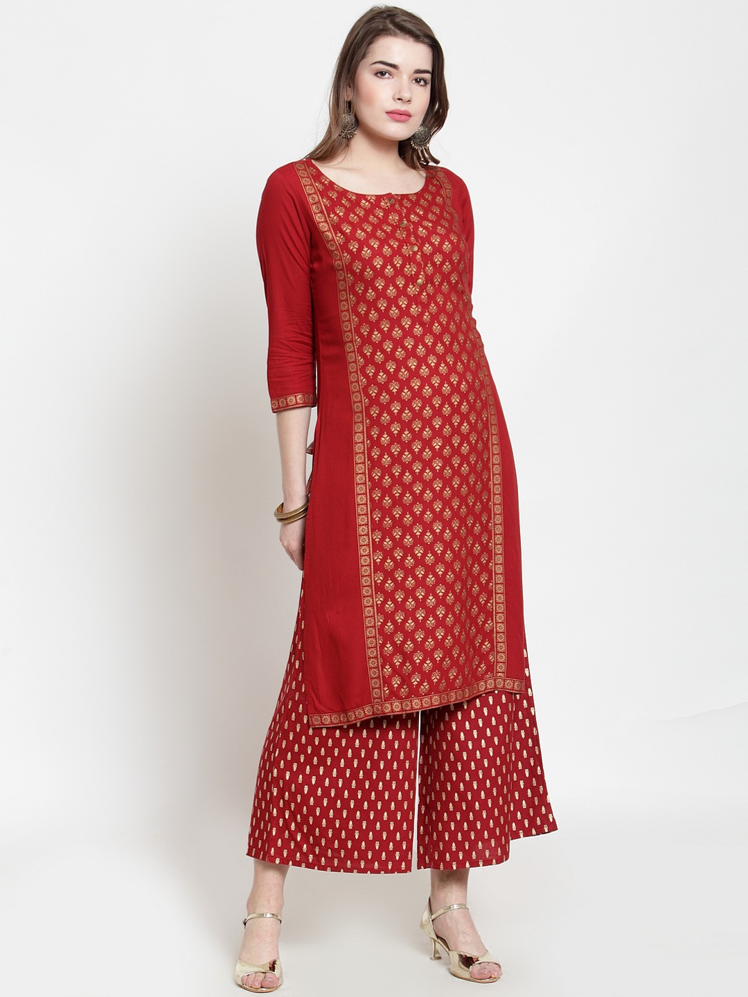 

Varanga Women Maroon Printed Kurta with Palazzos
