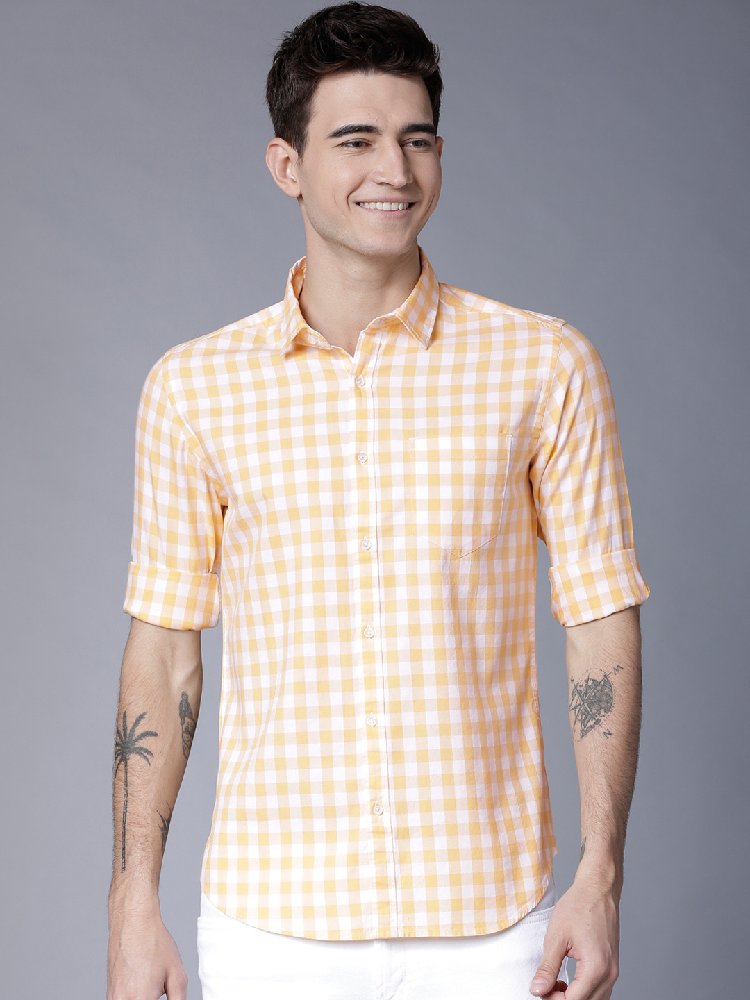 

Black coffee Men Yellow & White Slim Fit Checked Casual Shirt