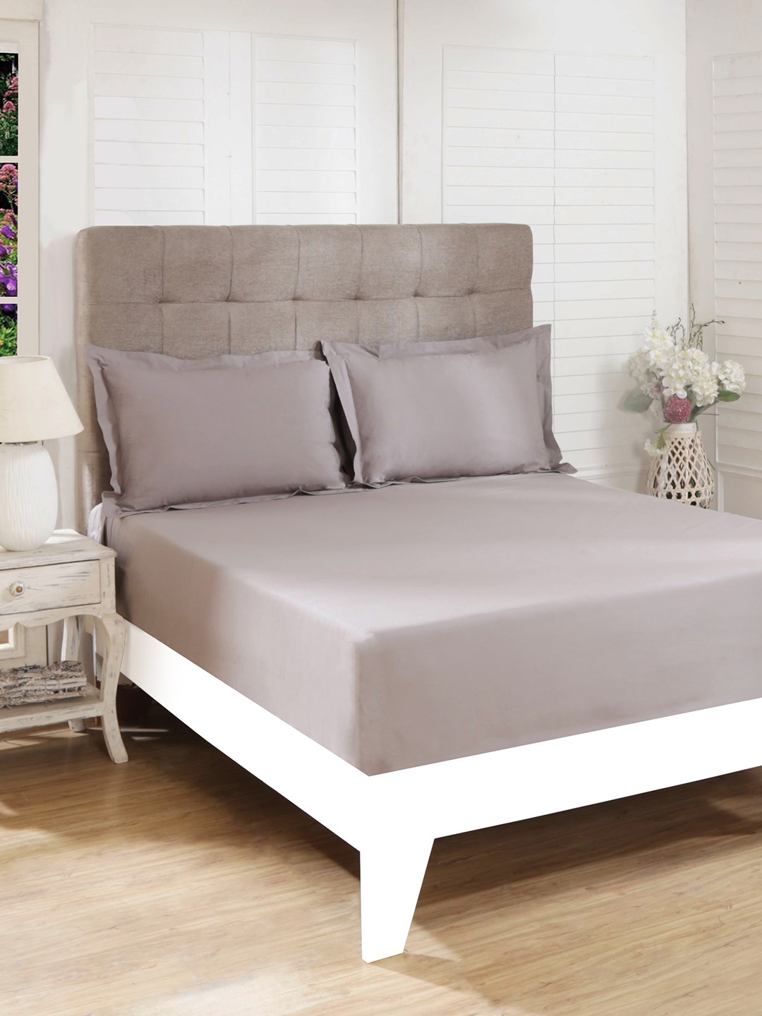 

MASPAR Grey Solid 200 TC Cotton King Bedsheet with 2 Pillow Covers