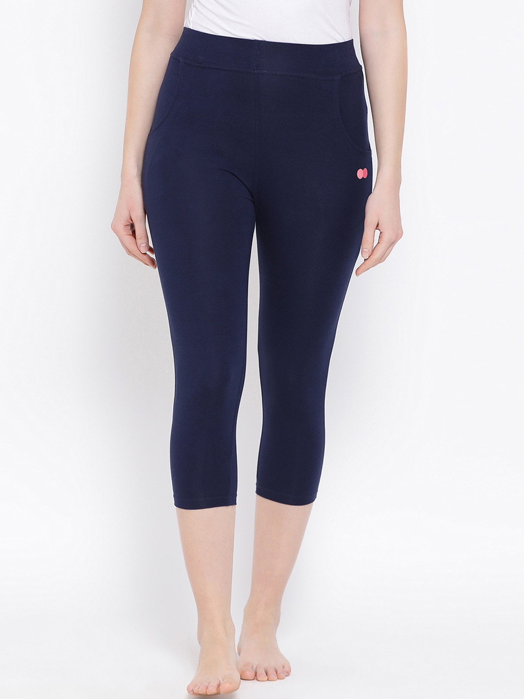 

Clovia Women Navy Blue Solid Activewear Gym Tights AT0067P08XL