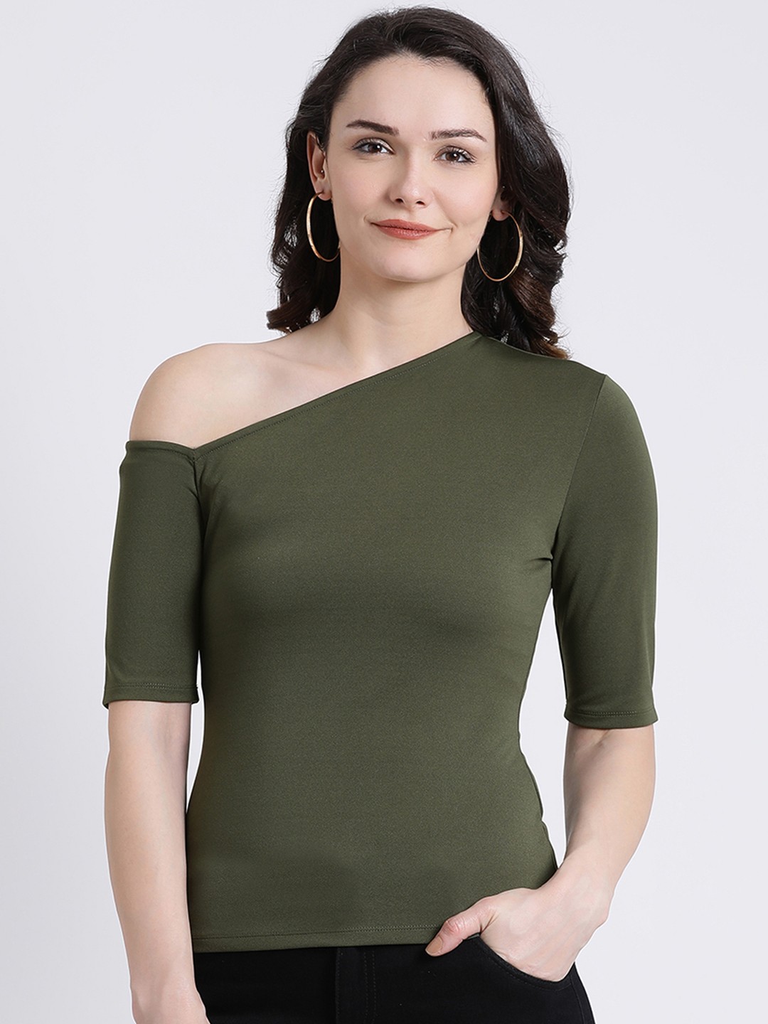 

Kazo Women Green Solid Fitted Top