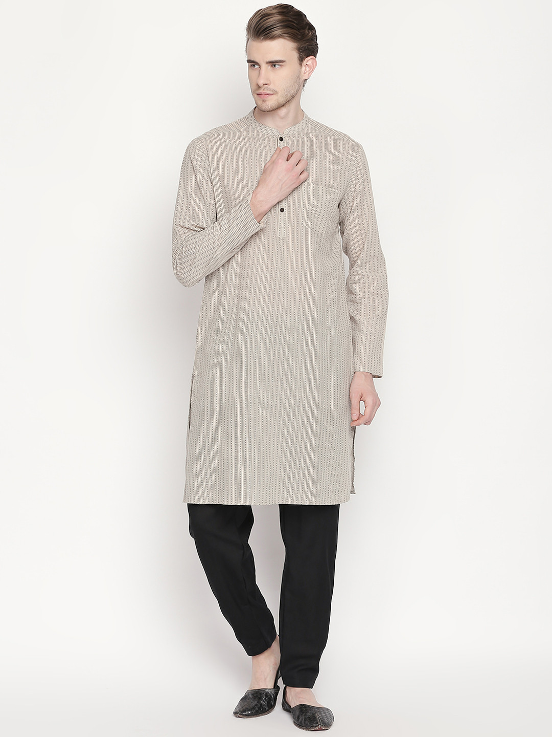 

indus route by Pantaloons Men Off-White Striped Straight Kurta