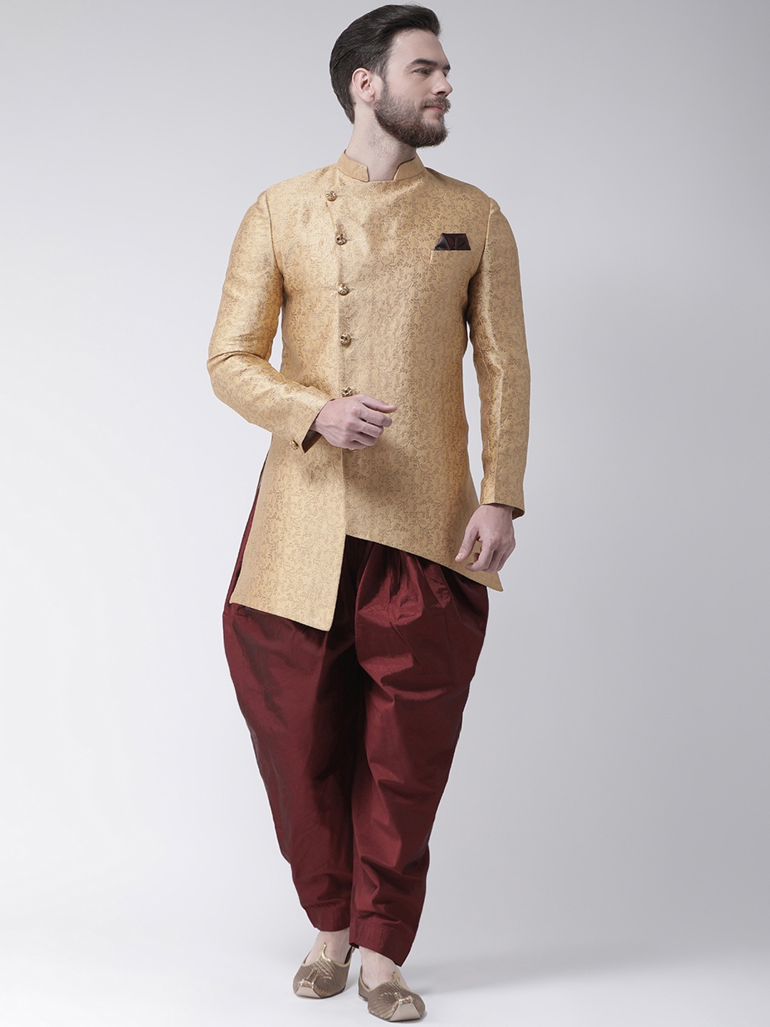 

Hangup Men Gold-Toned Printed Sherwani With Maroon Solid Dhoti Pants