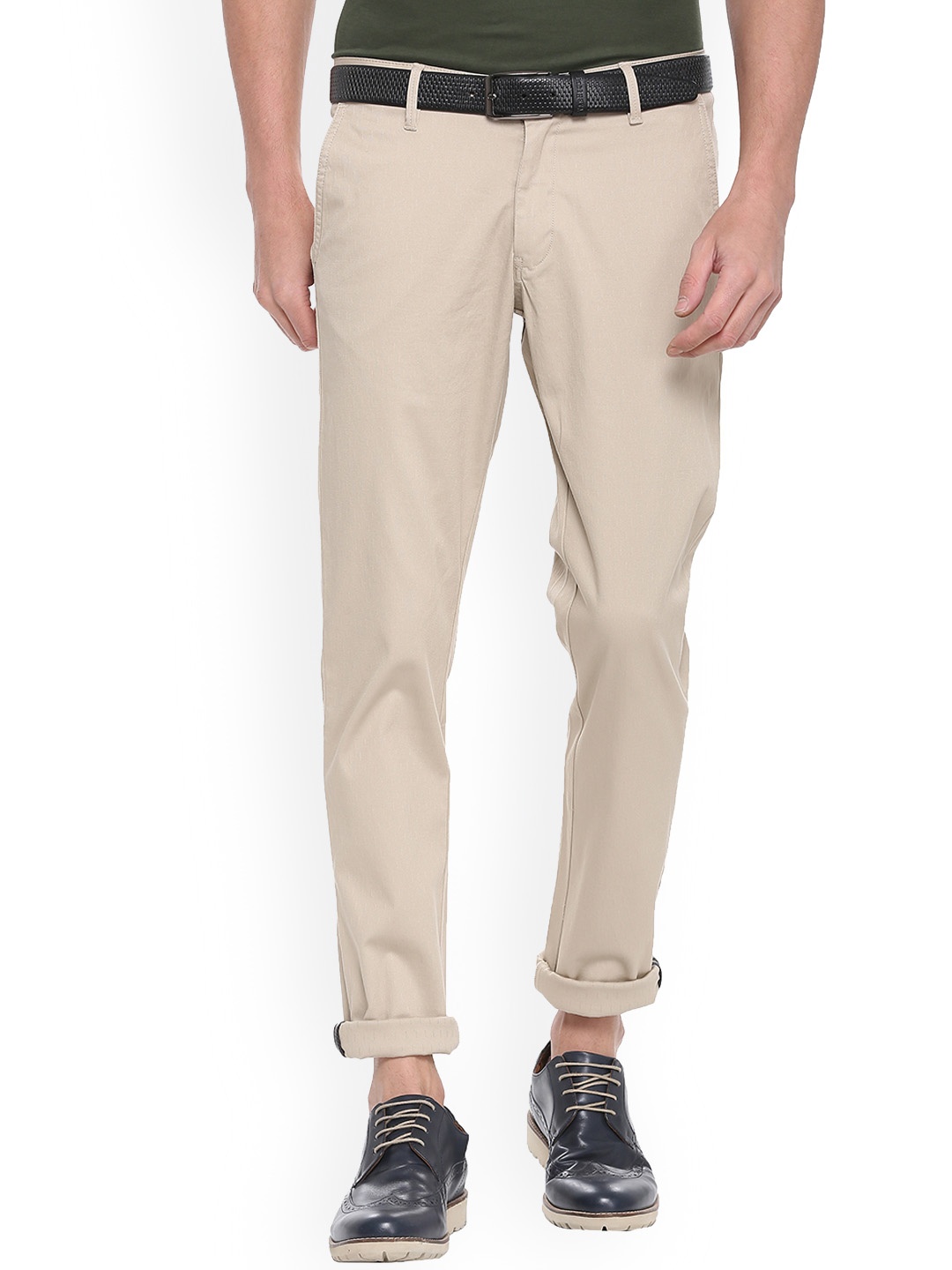 

Van Heusen Sport Men Cream-Coloured Regular Fit Solid Regular Trousers