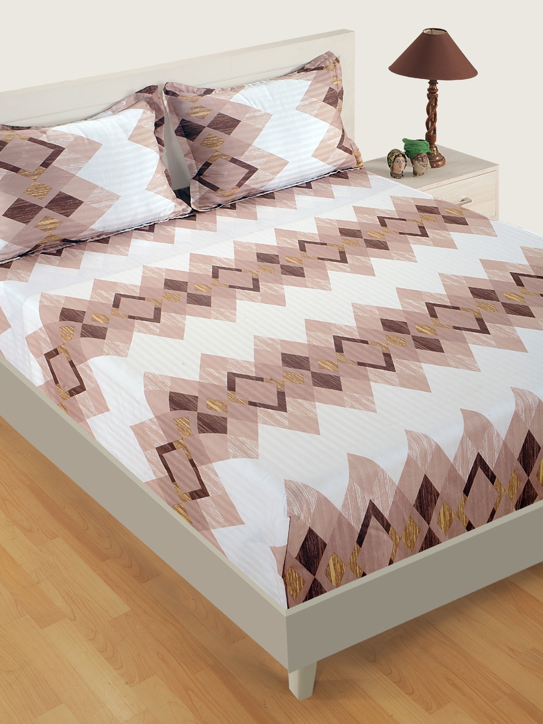 

SWAYAM White & Brown Geometric 250 TC Cotton 1 Queen Bedsheet with 2 Pillow Covers