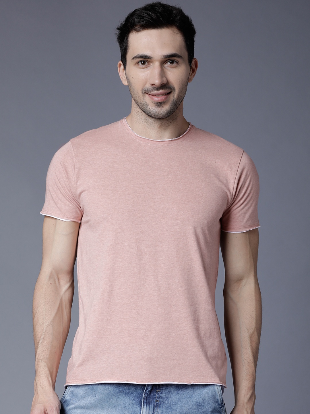 

LOCOMOTIVE Men Pink Solid Round Neck T-shirt