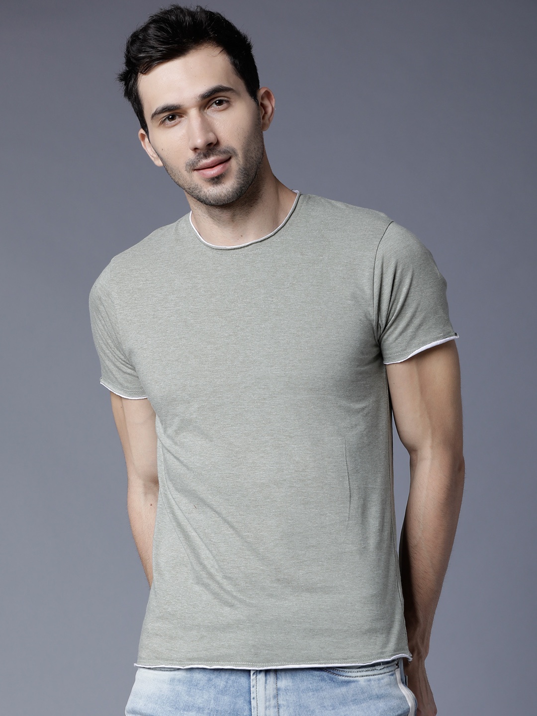 

LOCOMOTIVE Men Green Solid Round Neck T-shirt