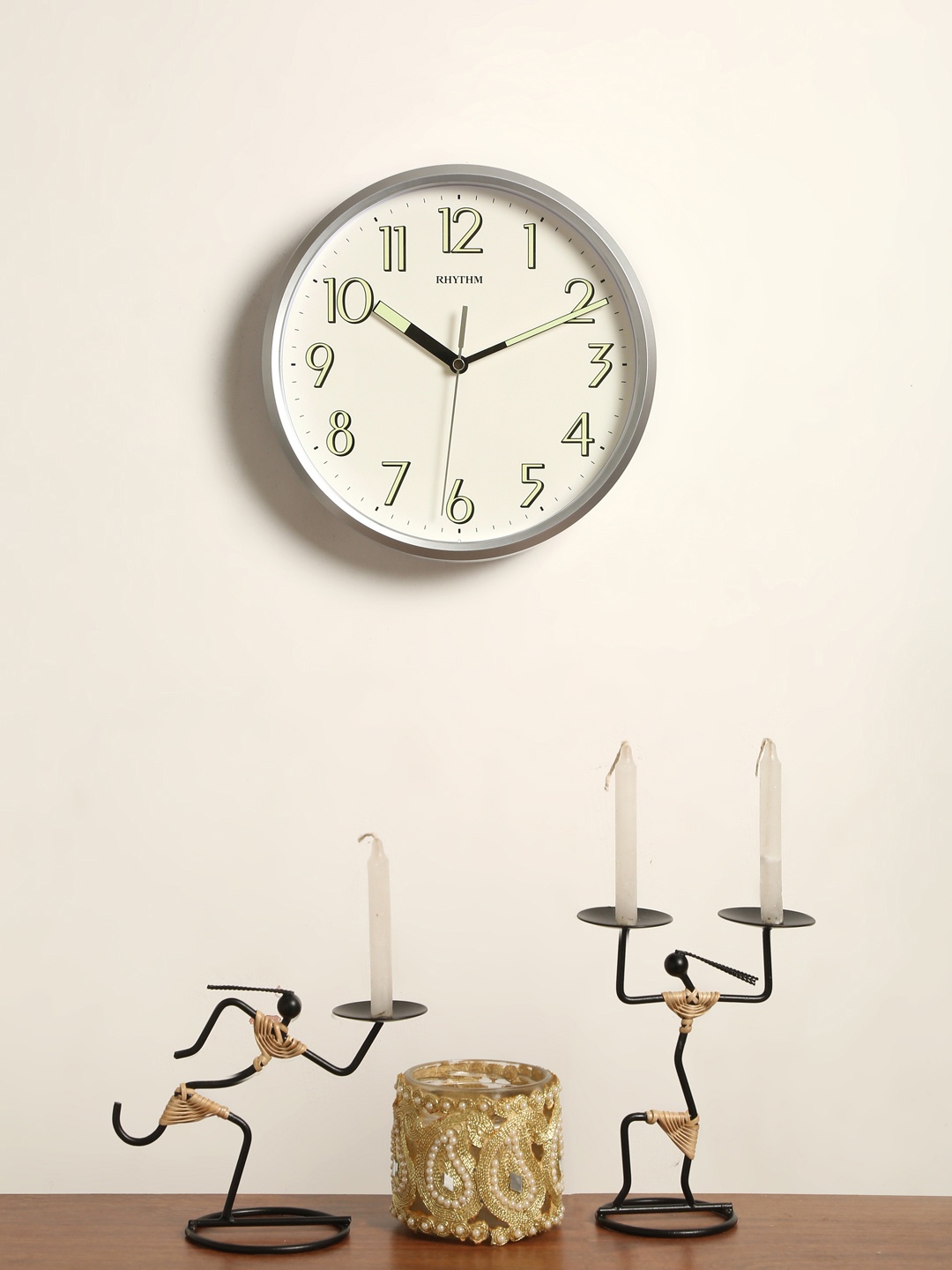 

Rhythm White Handcrafted Round Solid Analogue Wall Clock