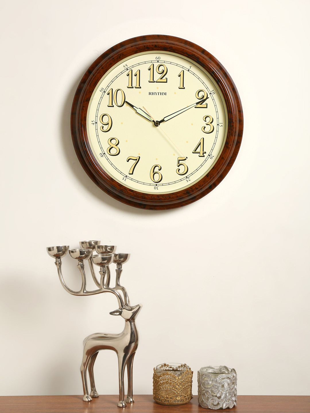 

Rhythm White Handcrafted Round Solid Analogue Wall Clock