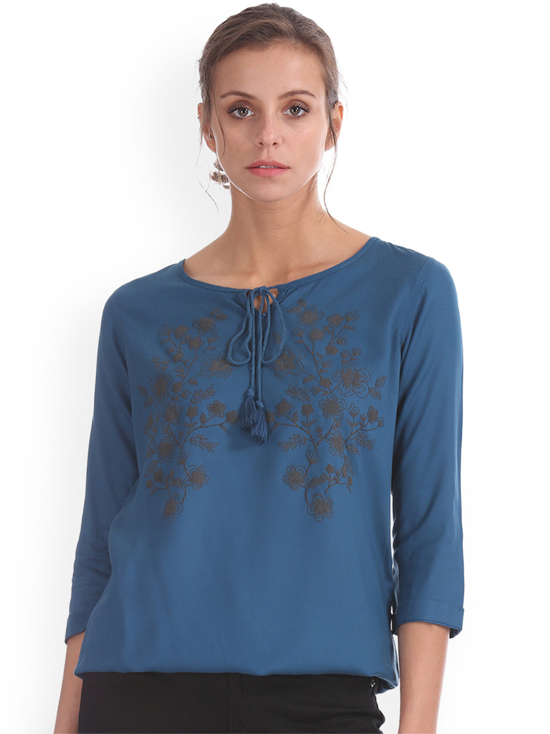 

Cherokee Women Blue Printed Top